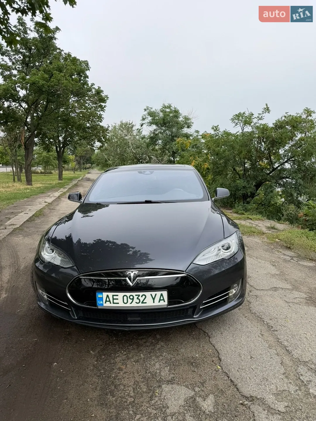 Tesla Model S, 2016