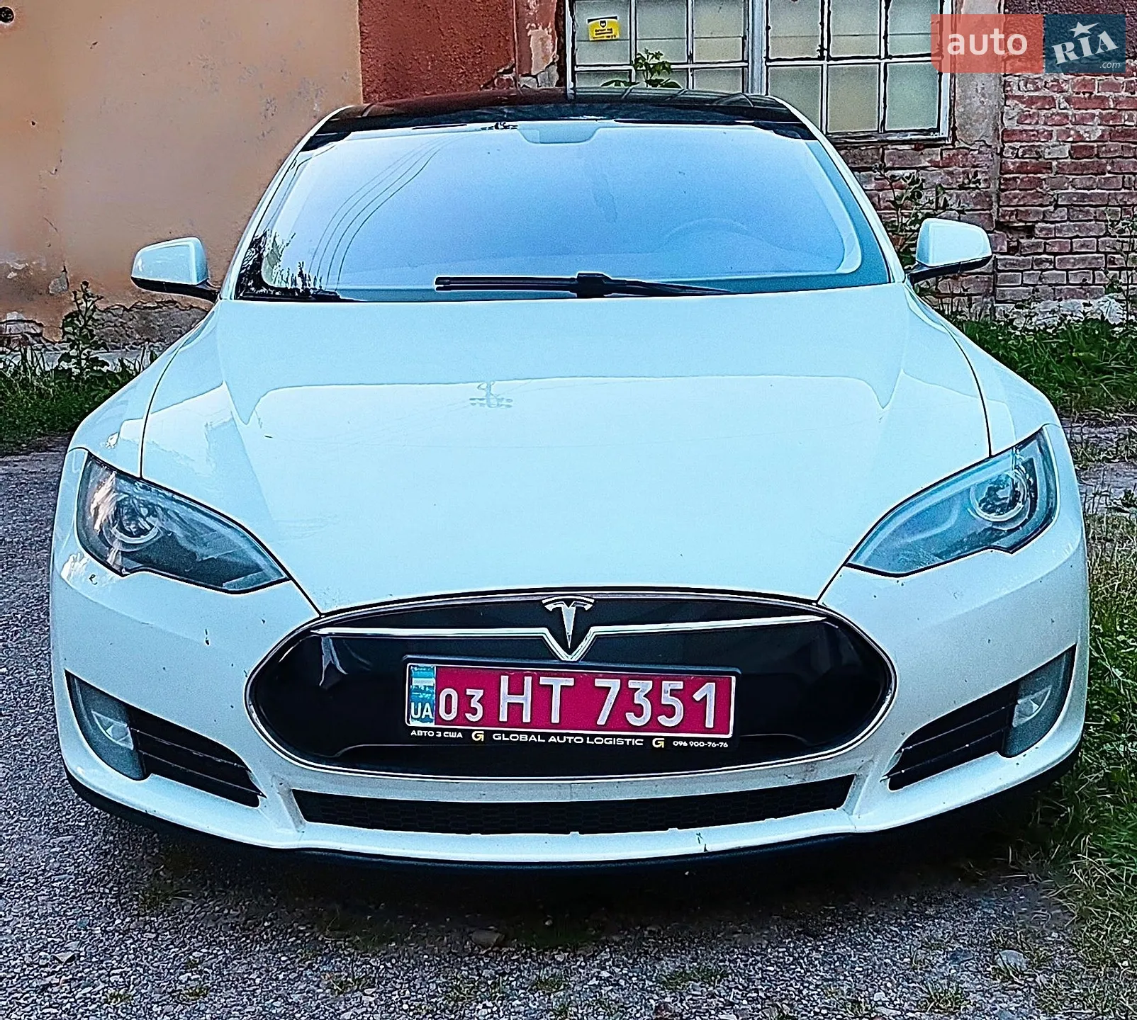 Tesla Model S, 2014