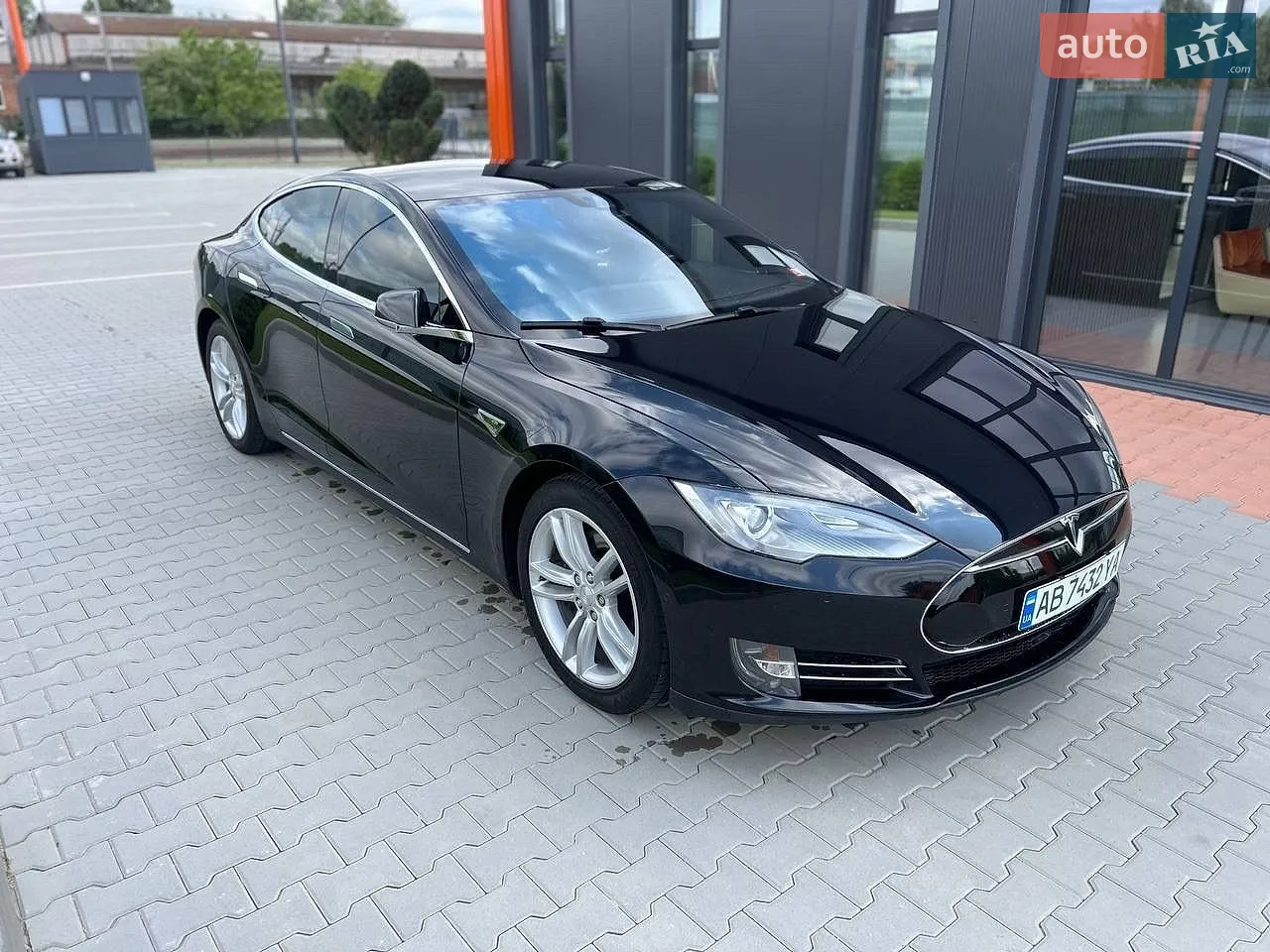 Tesla Model S 2015 — 1
