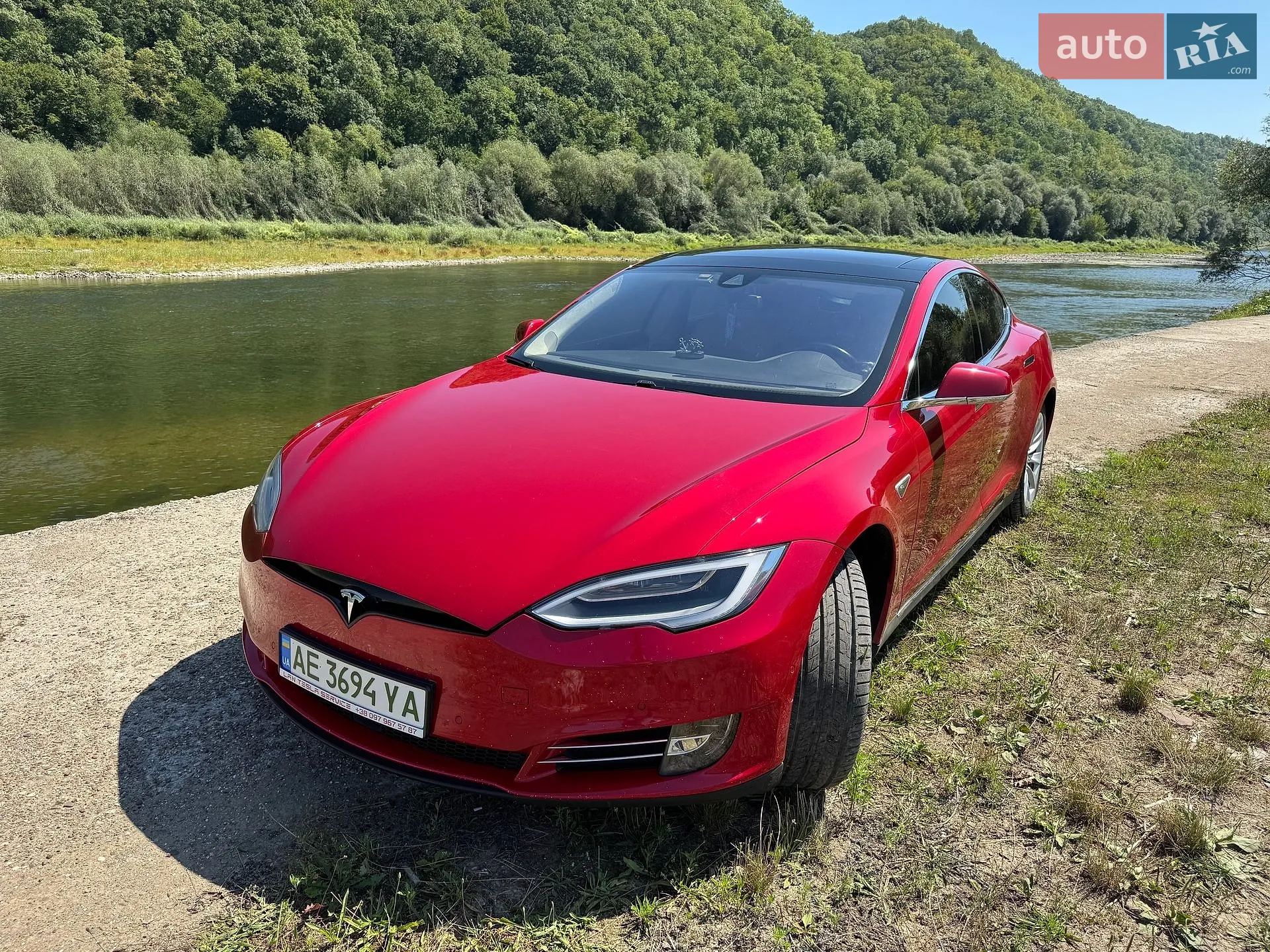 Tesla Model S, 2015