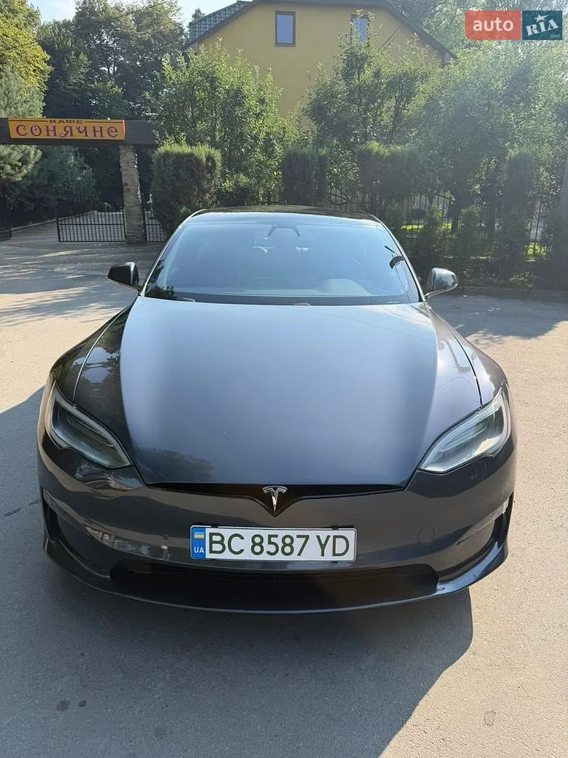 Tesla Model S, 2021