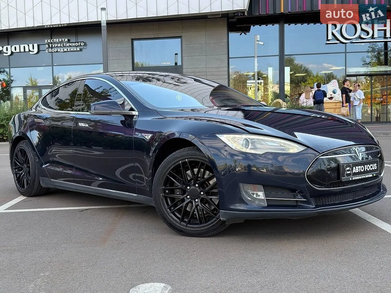 Tesla Model S, 2013
