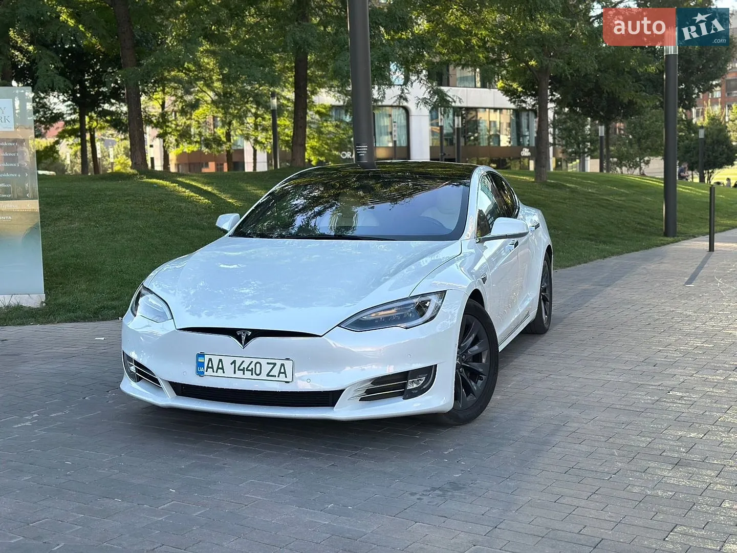 Tesla Model S, 2020