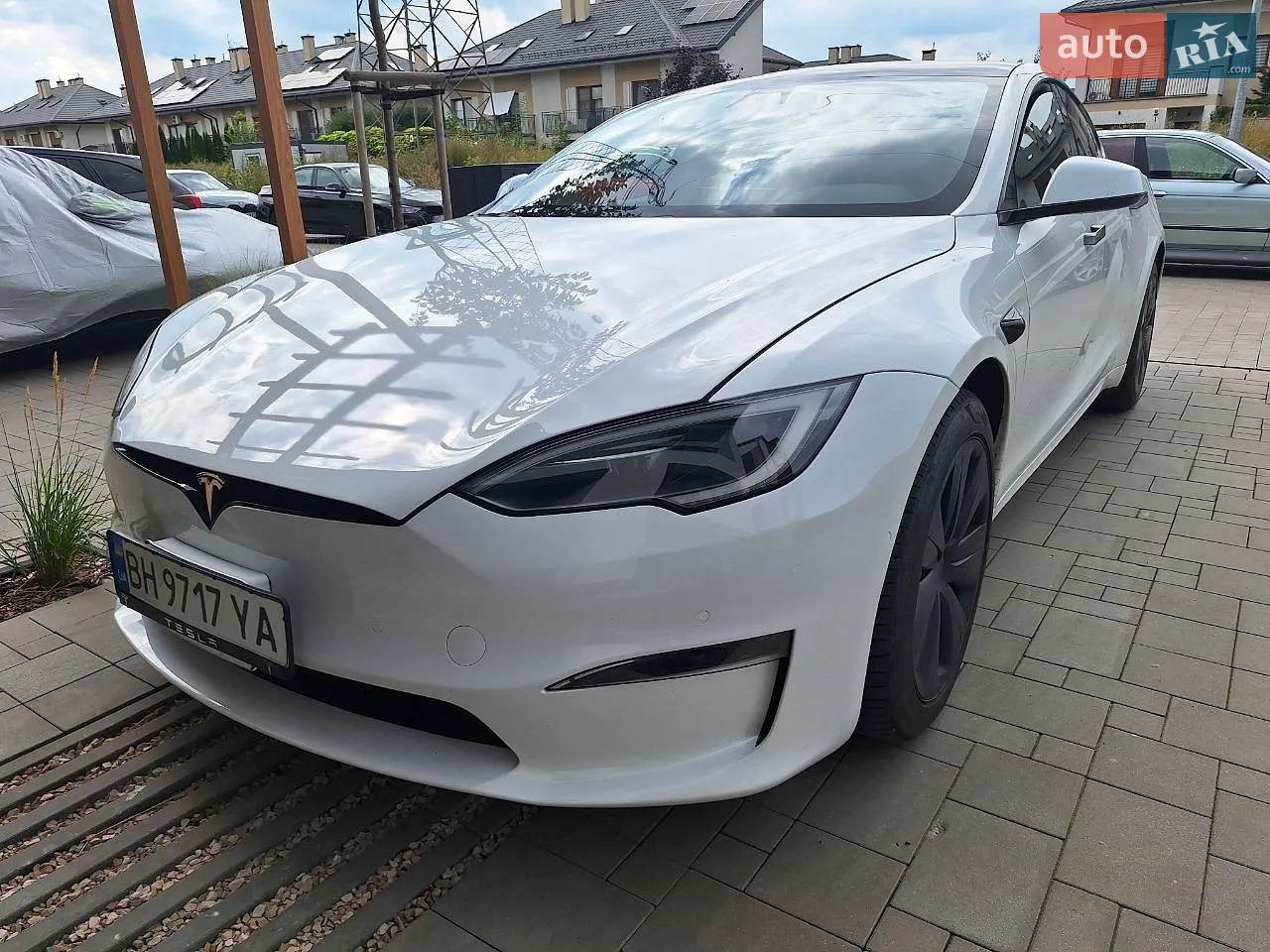 Tesla Model S, 2022