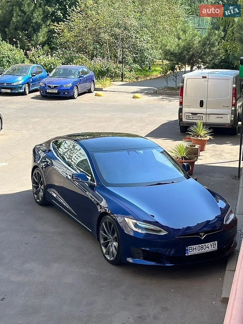 Tesla Model S, 2017