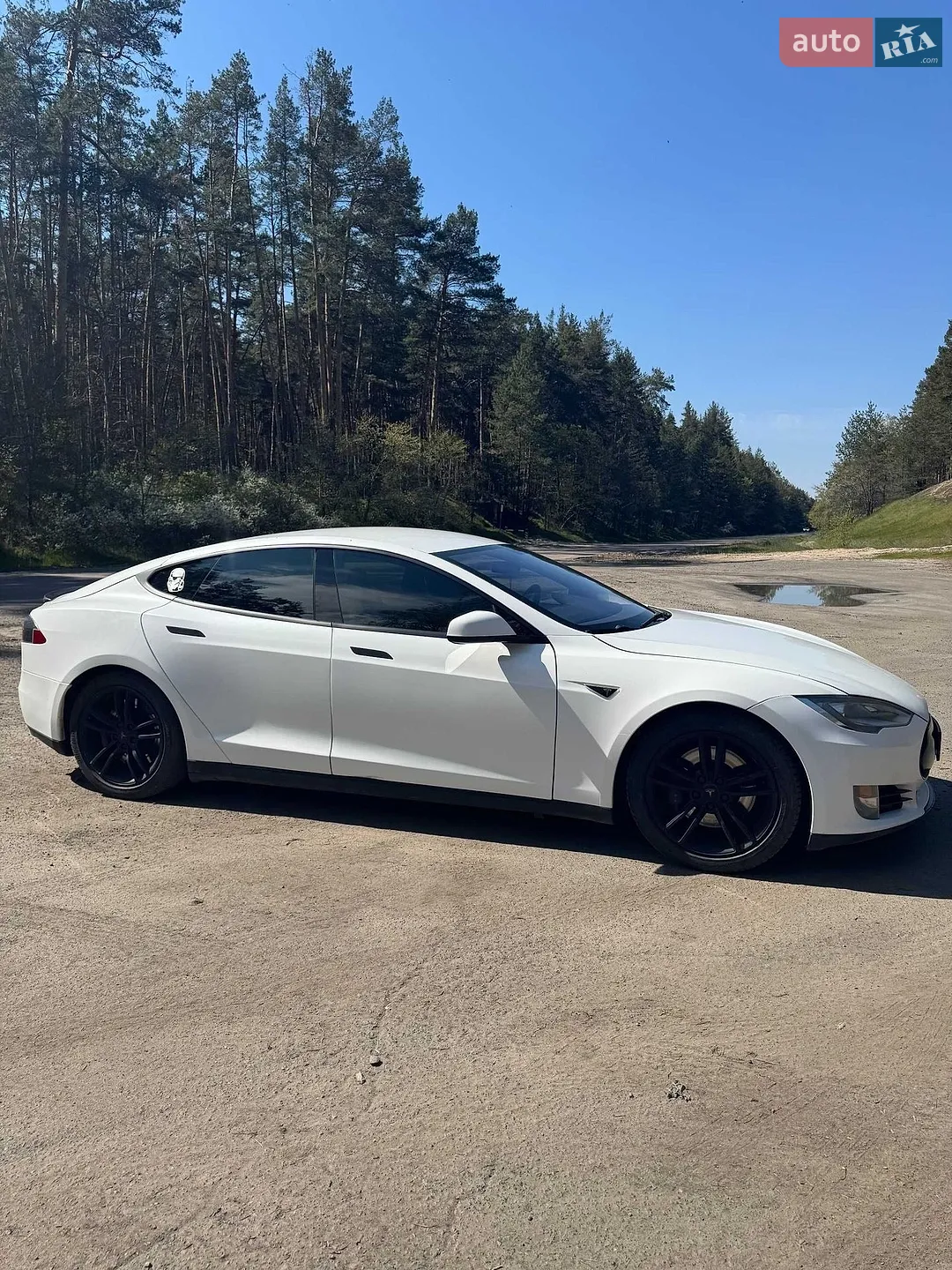 Tesla Model S, 2013
