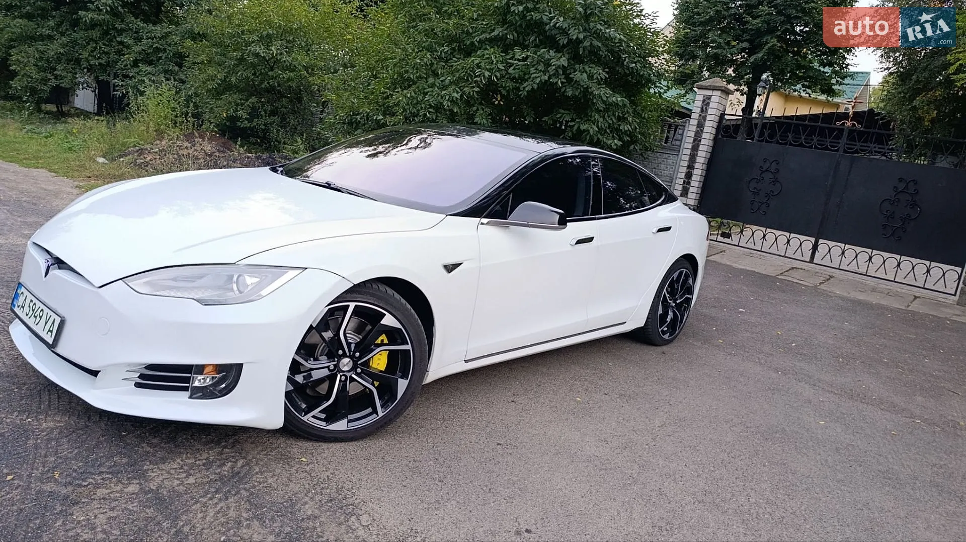 Tesla Model S, 2013