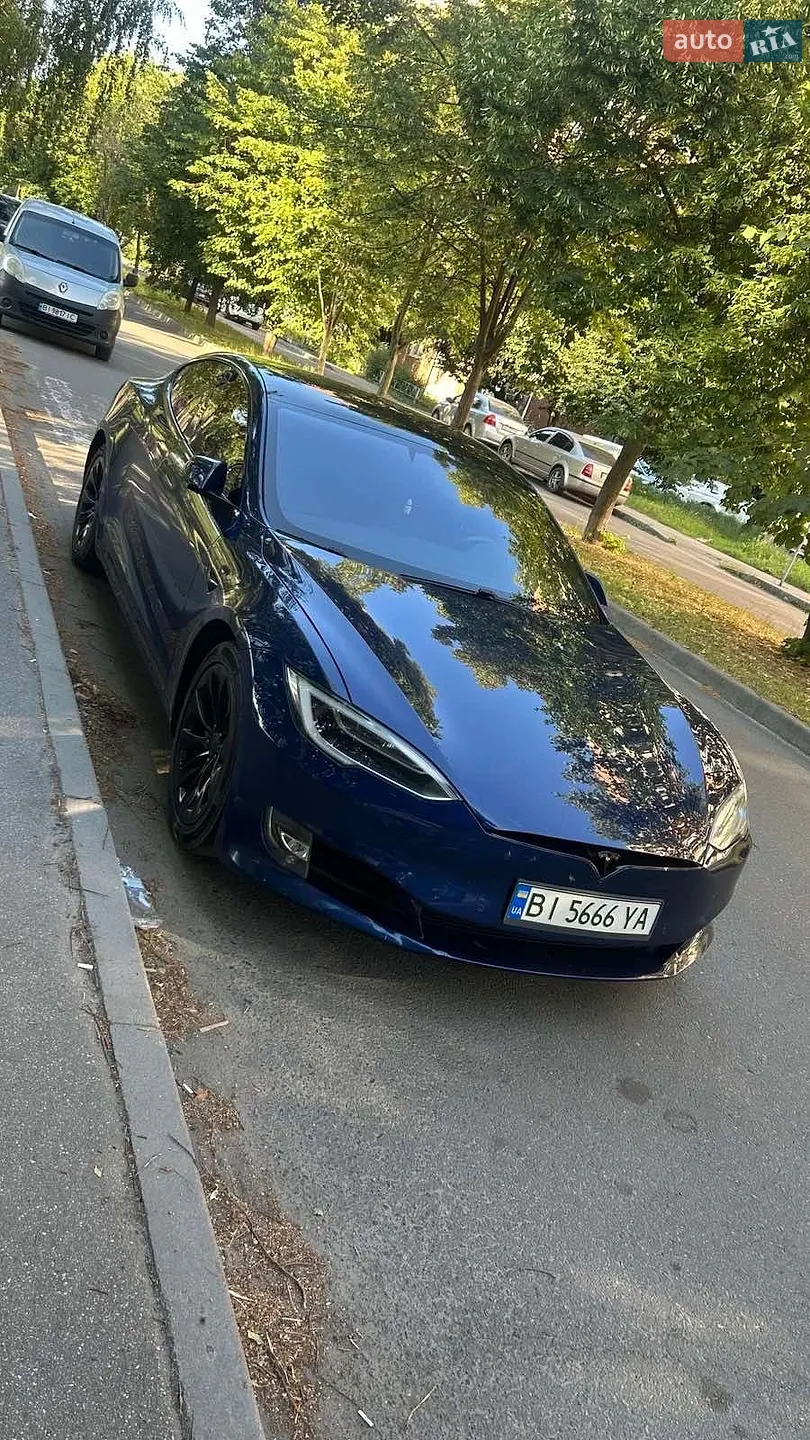 Tesla Model S, 2017