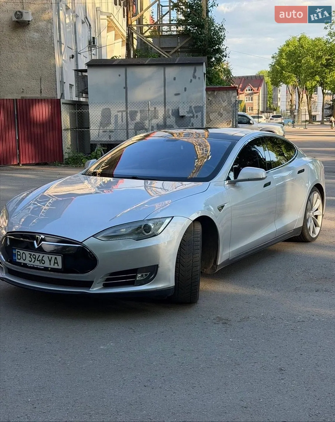Tesla Model S, 2013