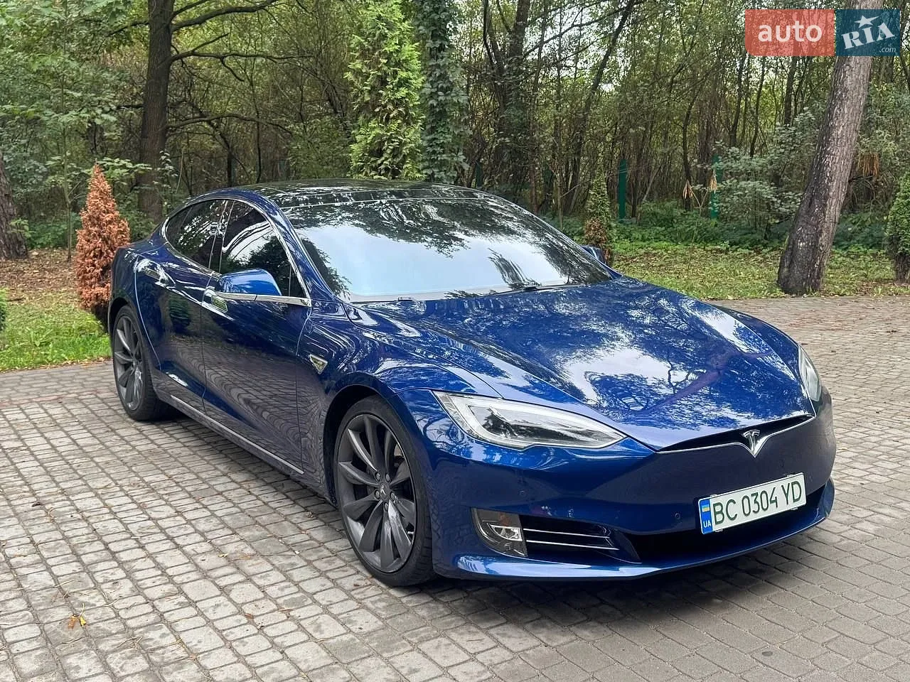 Tesla Model S, 2016