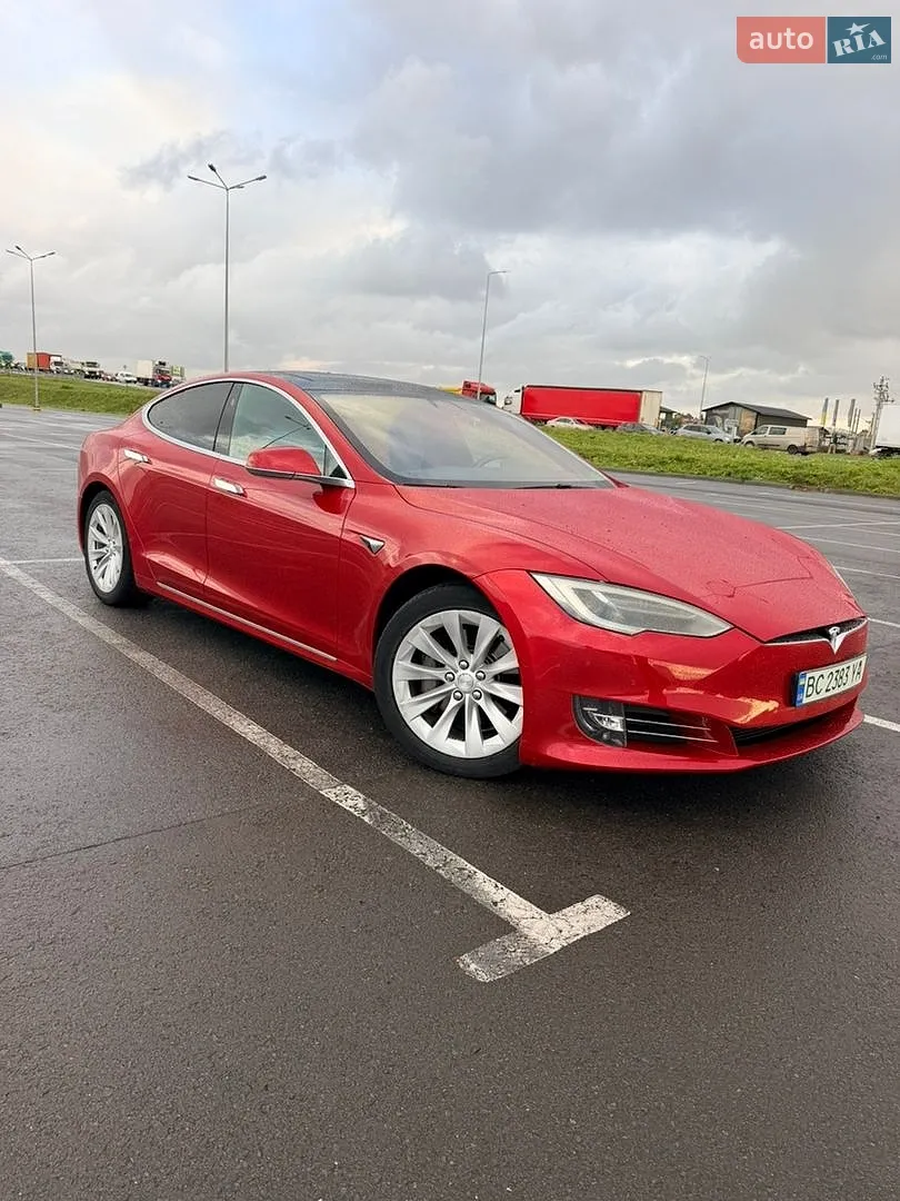 Tesla Model S, 2018