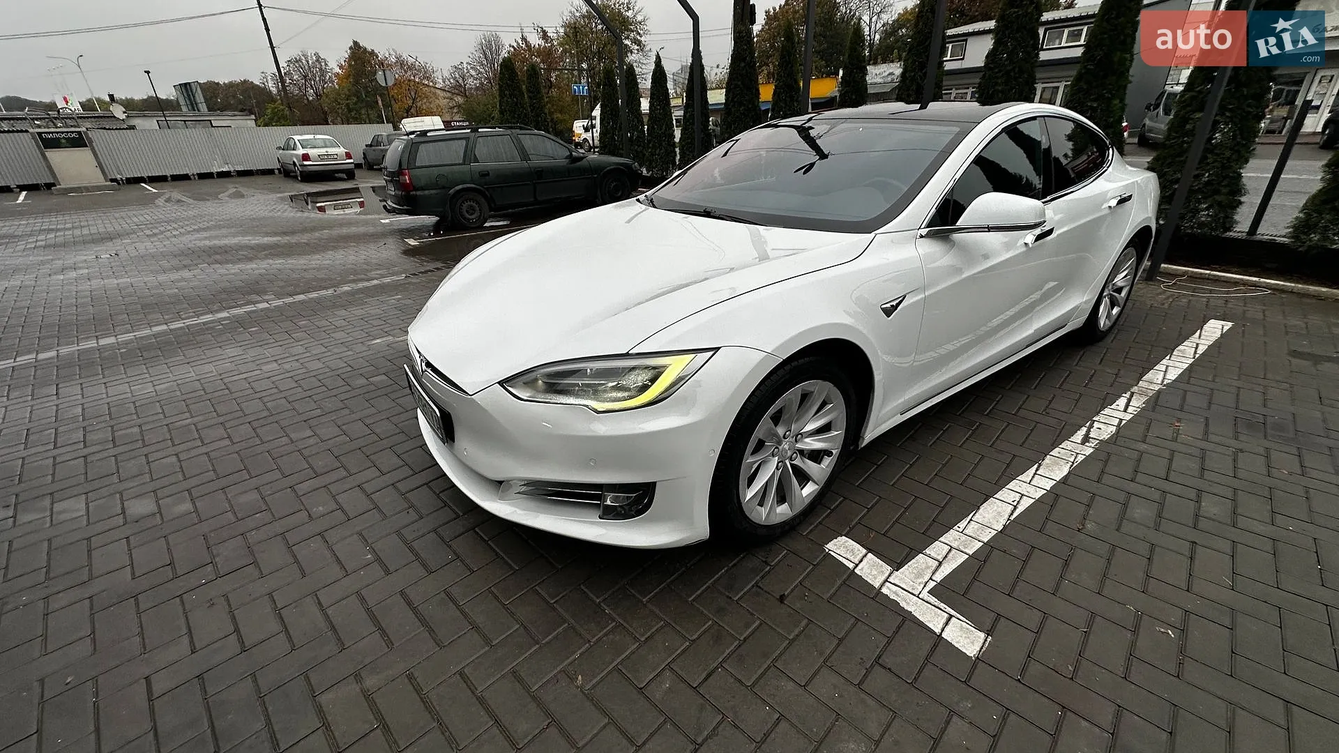 Tesla Model S, 2018