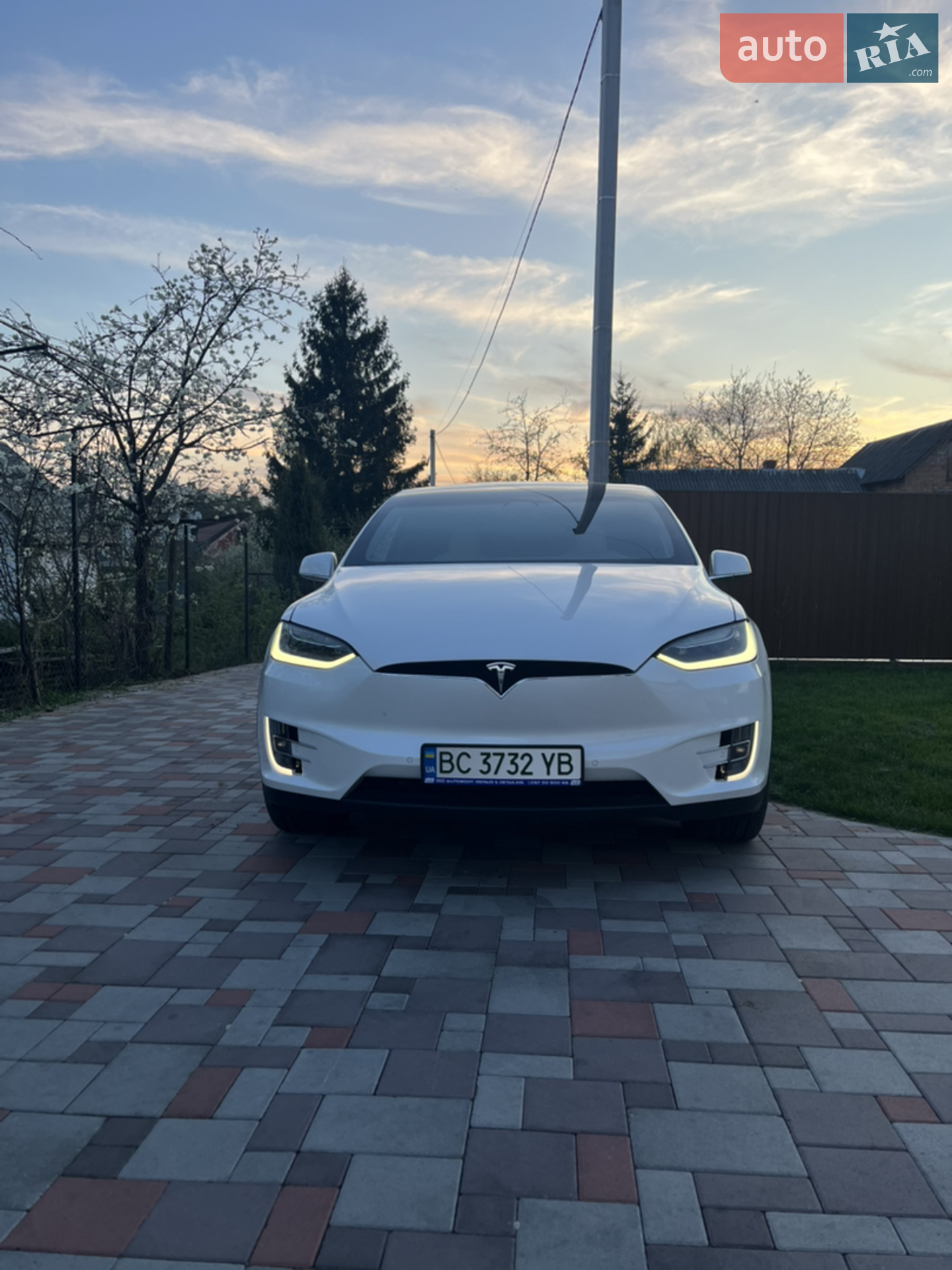 Tesla Model X, 2020