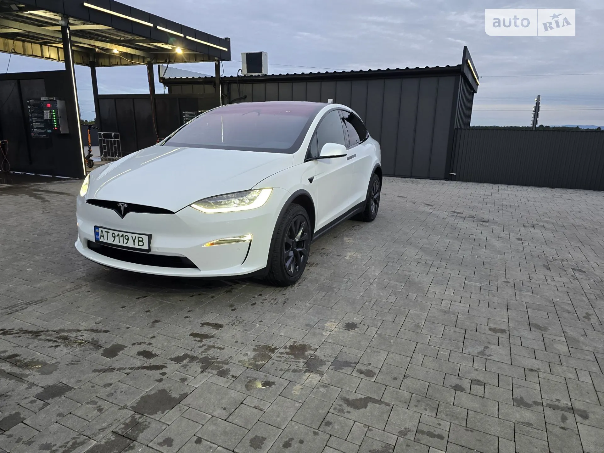 Tesla Model X, 2022