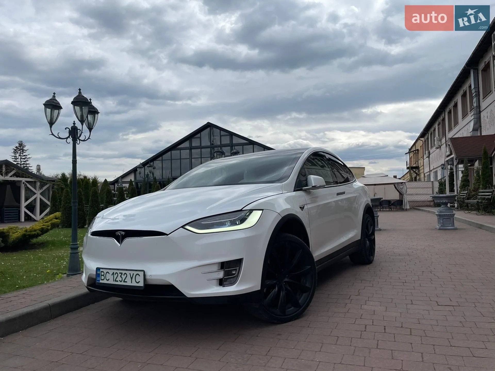 Tesla Model X, 2020