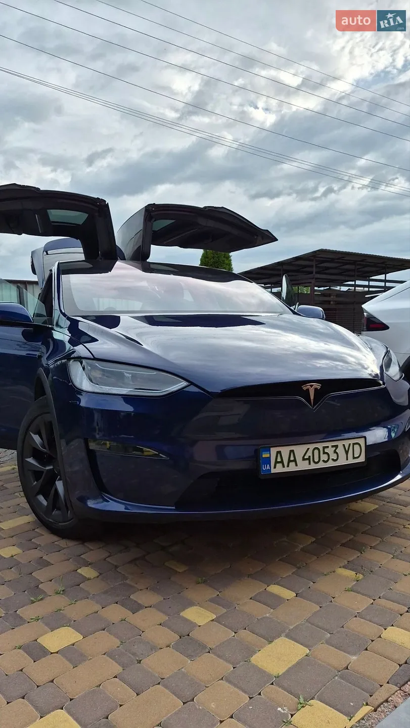 Tesla Model X, 2023