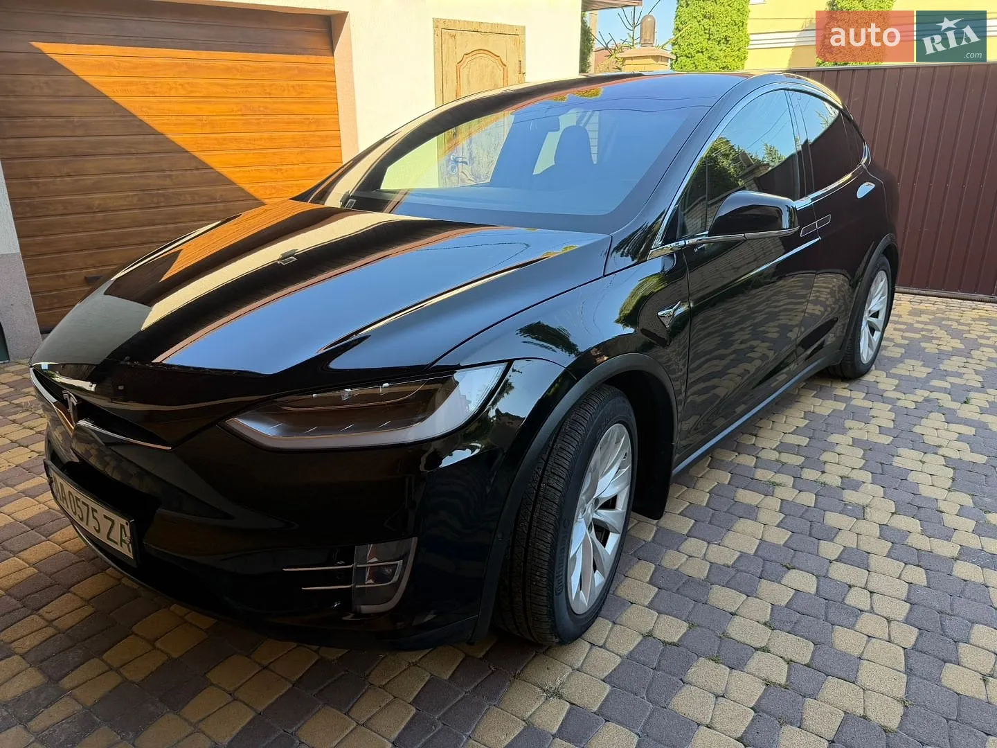 Tesla Model X, 2019