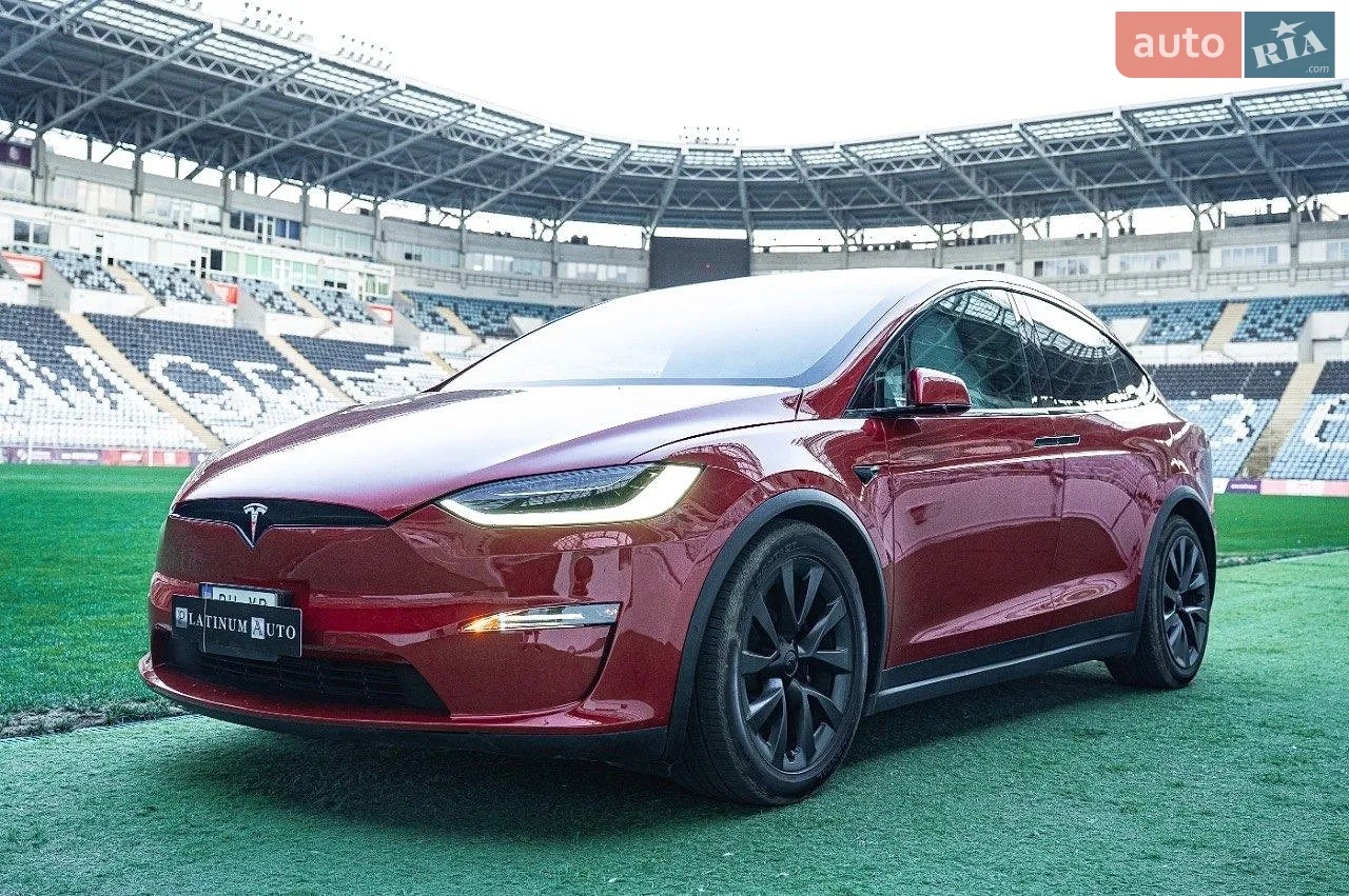 Tesla Model X, 2022