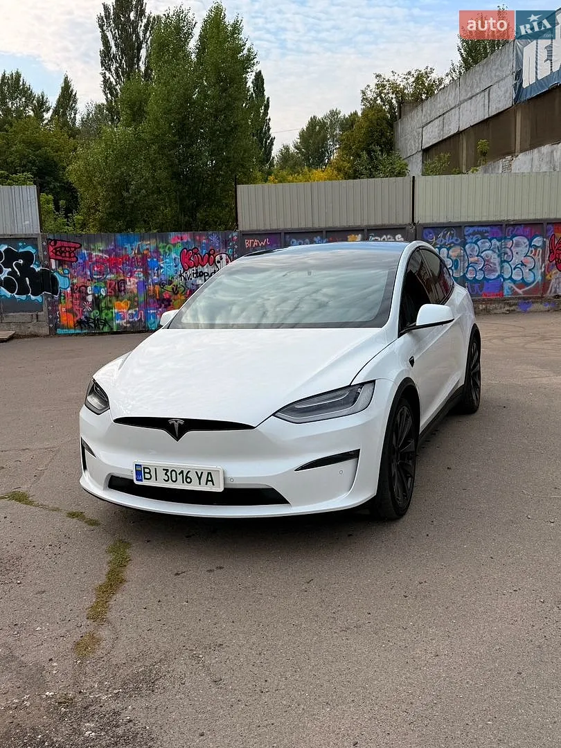 Tesla Model X, 2022