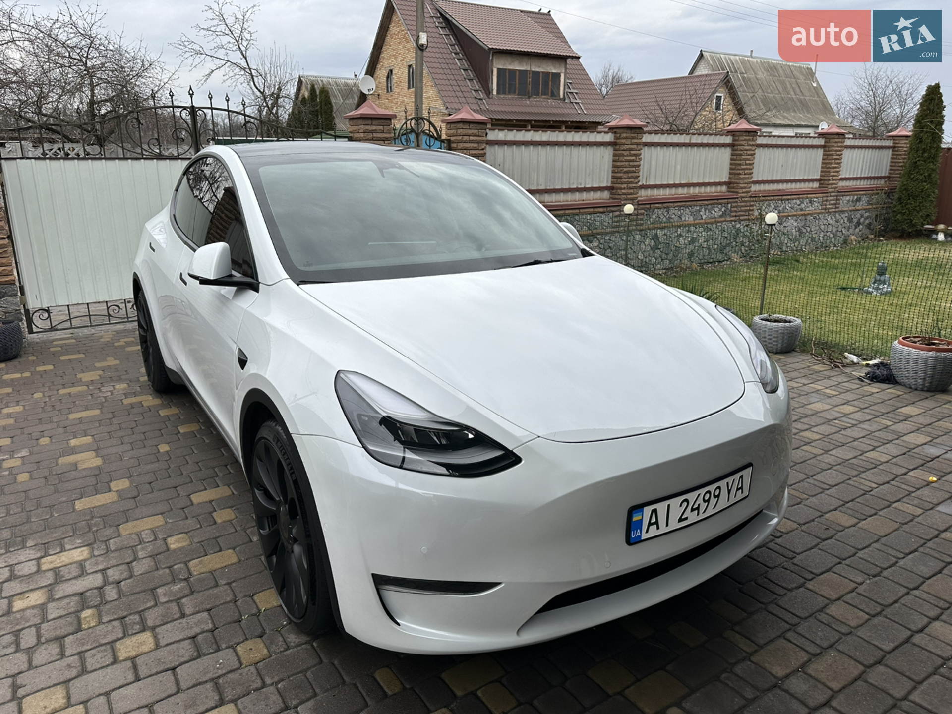 Tesla Model Y, 2022