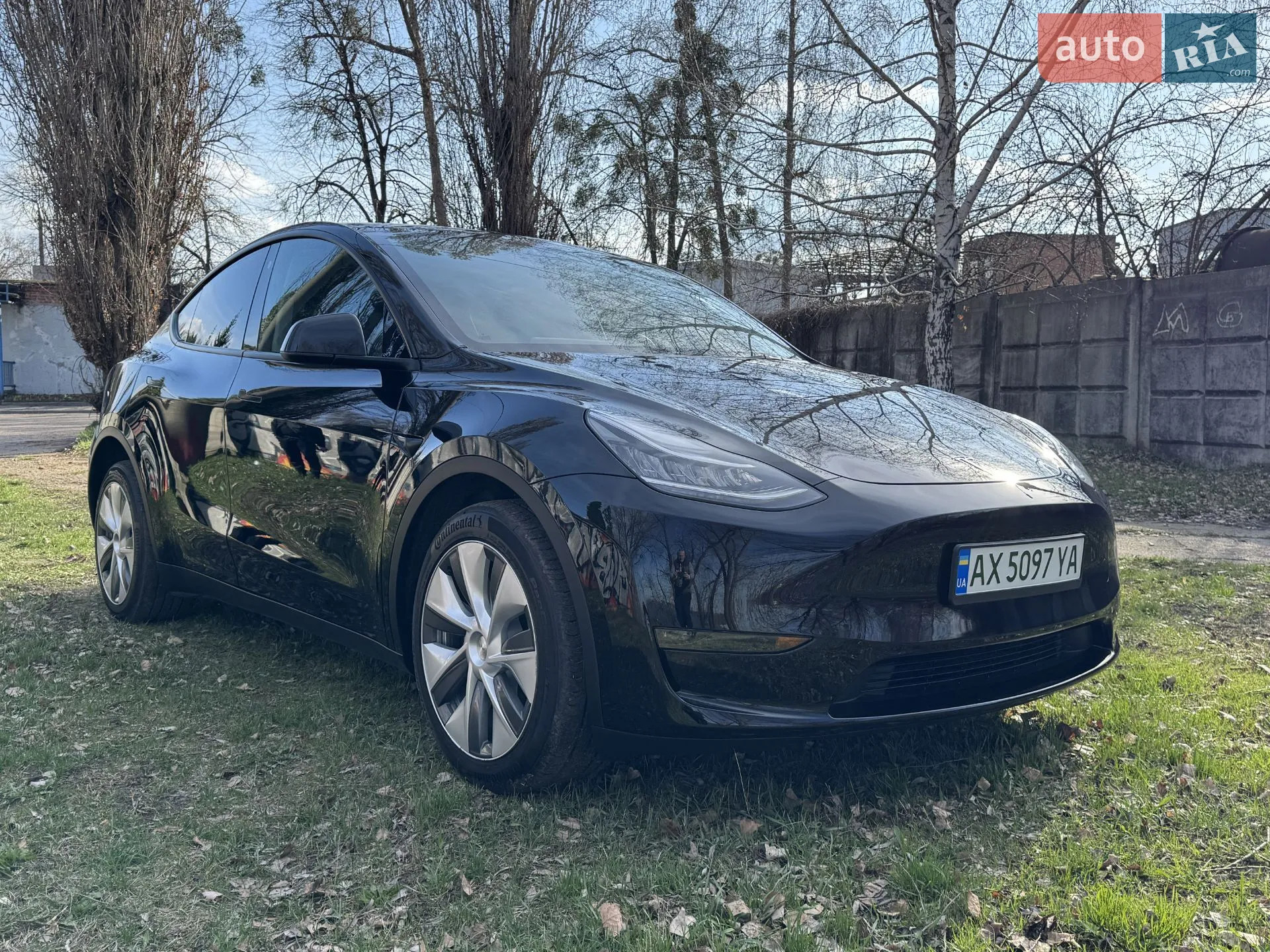 Tesla Model Y, 2023