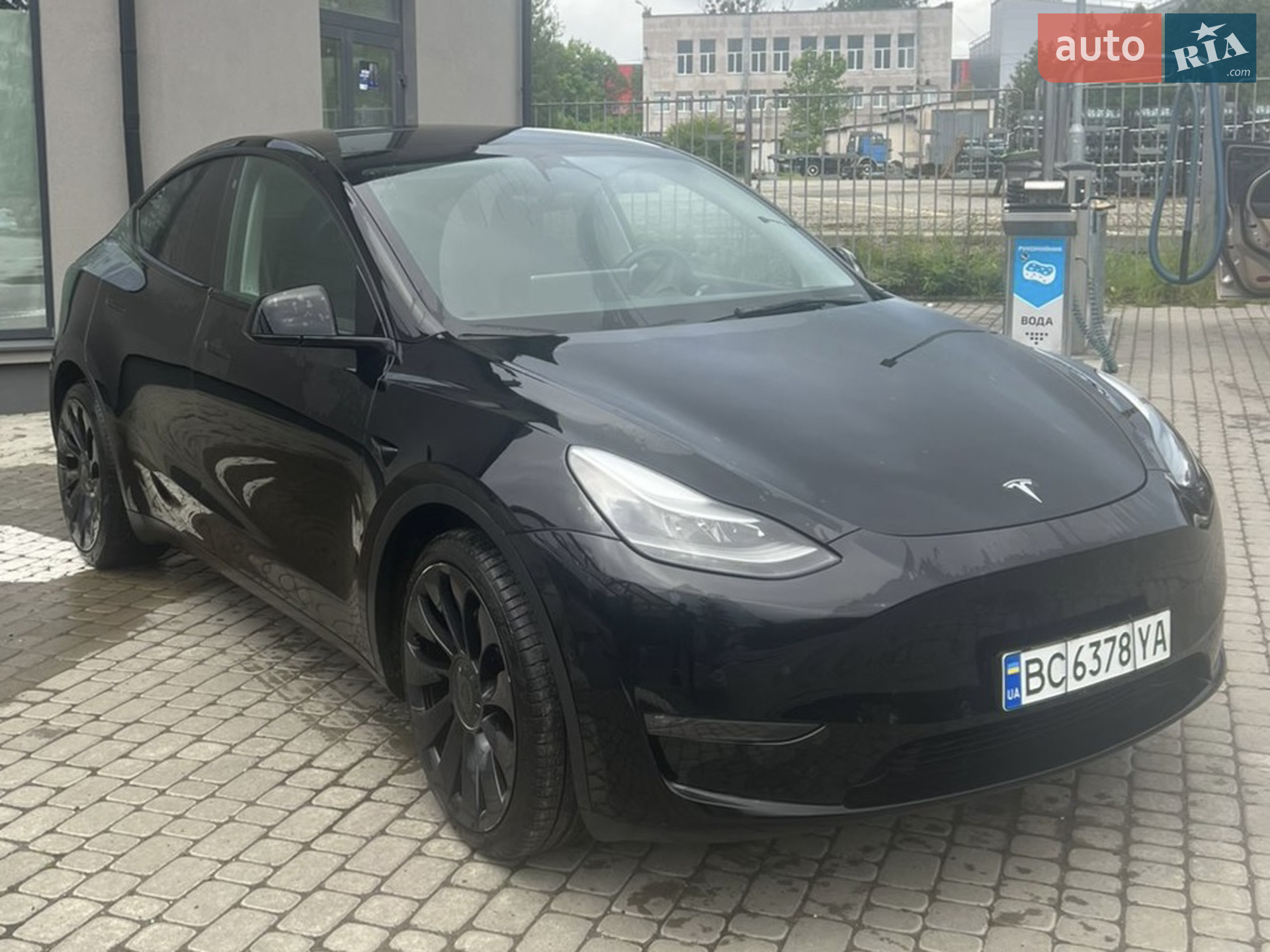 Tesla Model Y, 2022