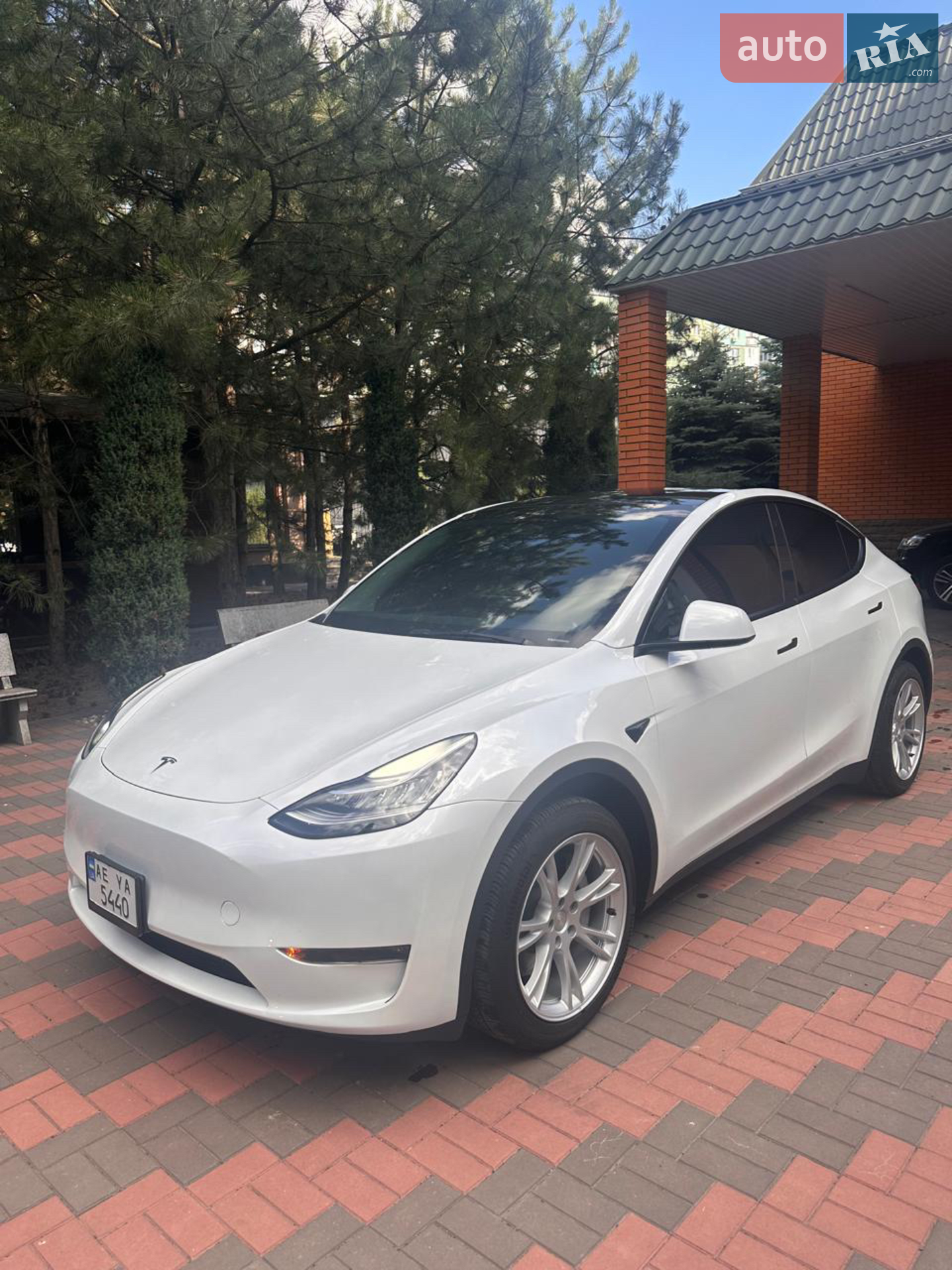 Tesla Model Y, 2023