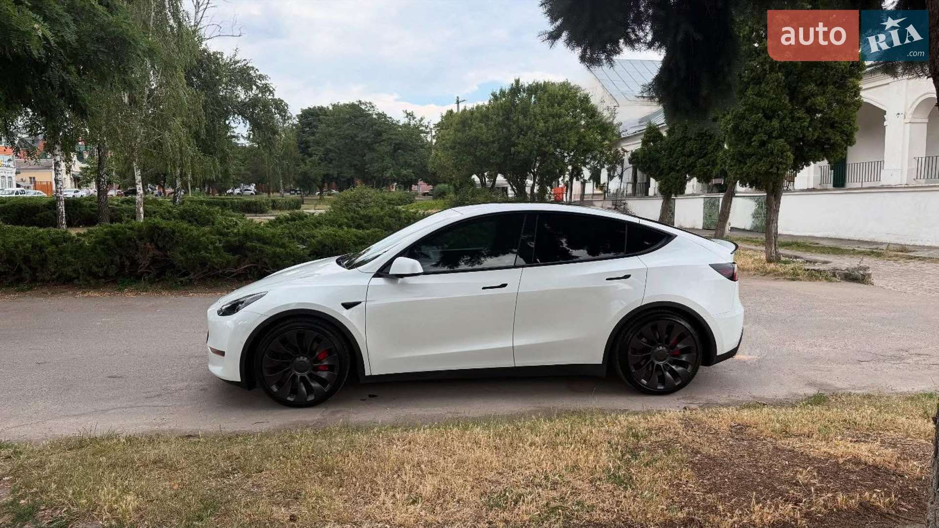 Tesla Model Y, 2022