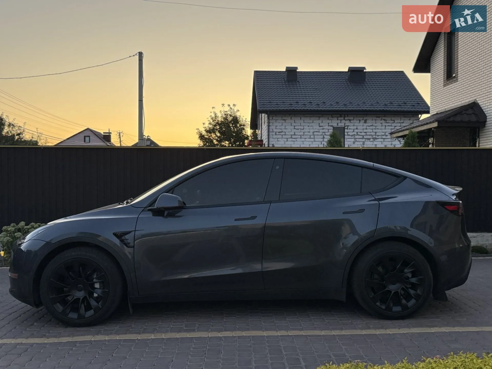 Tesla Model Y, 2020