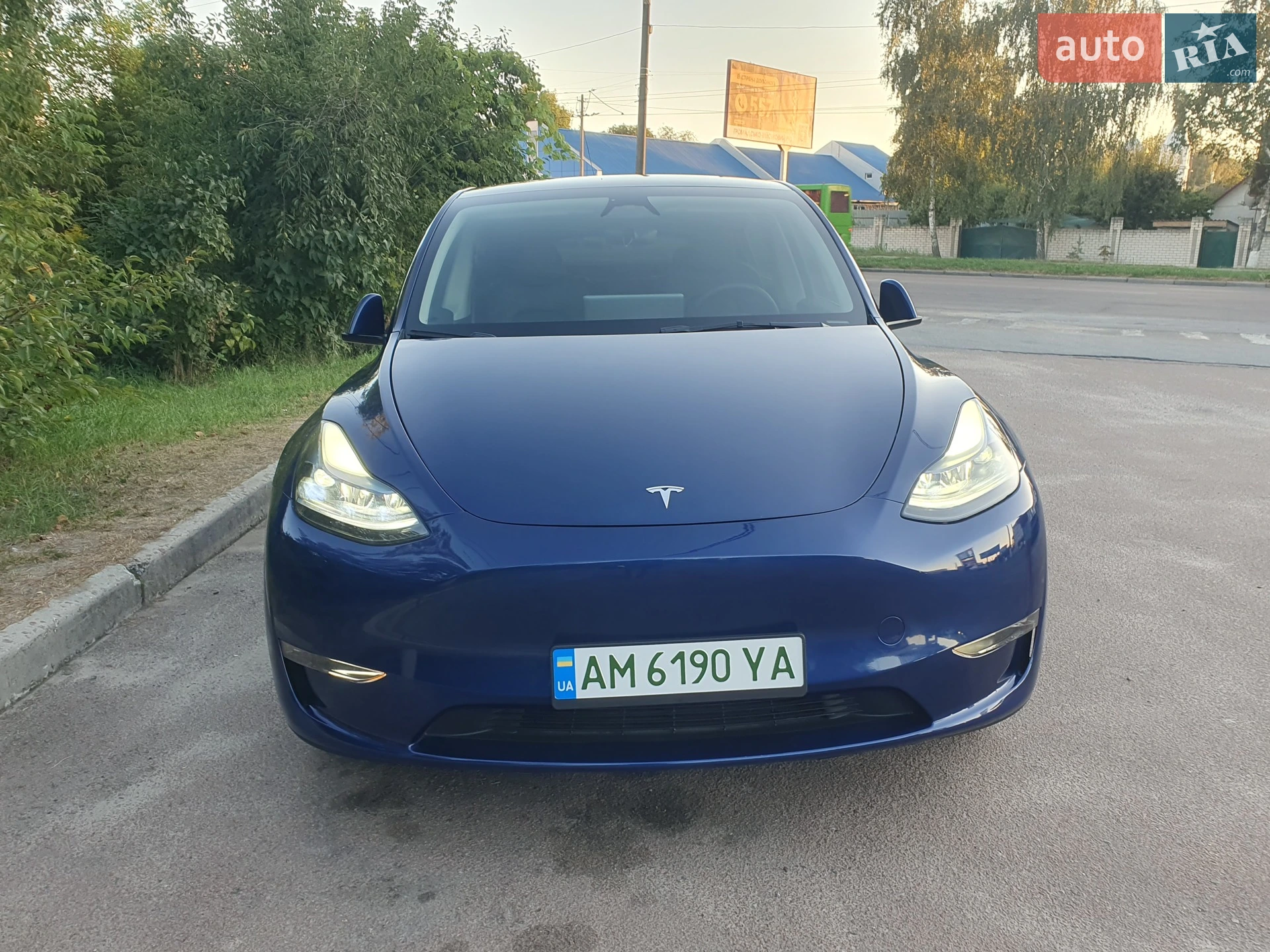 Tesla Model Y, 2023