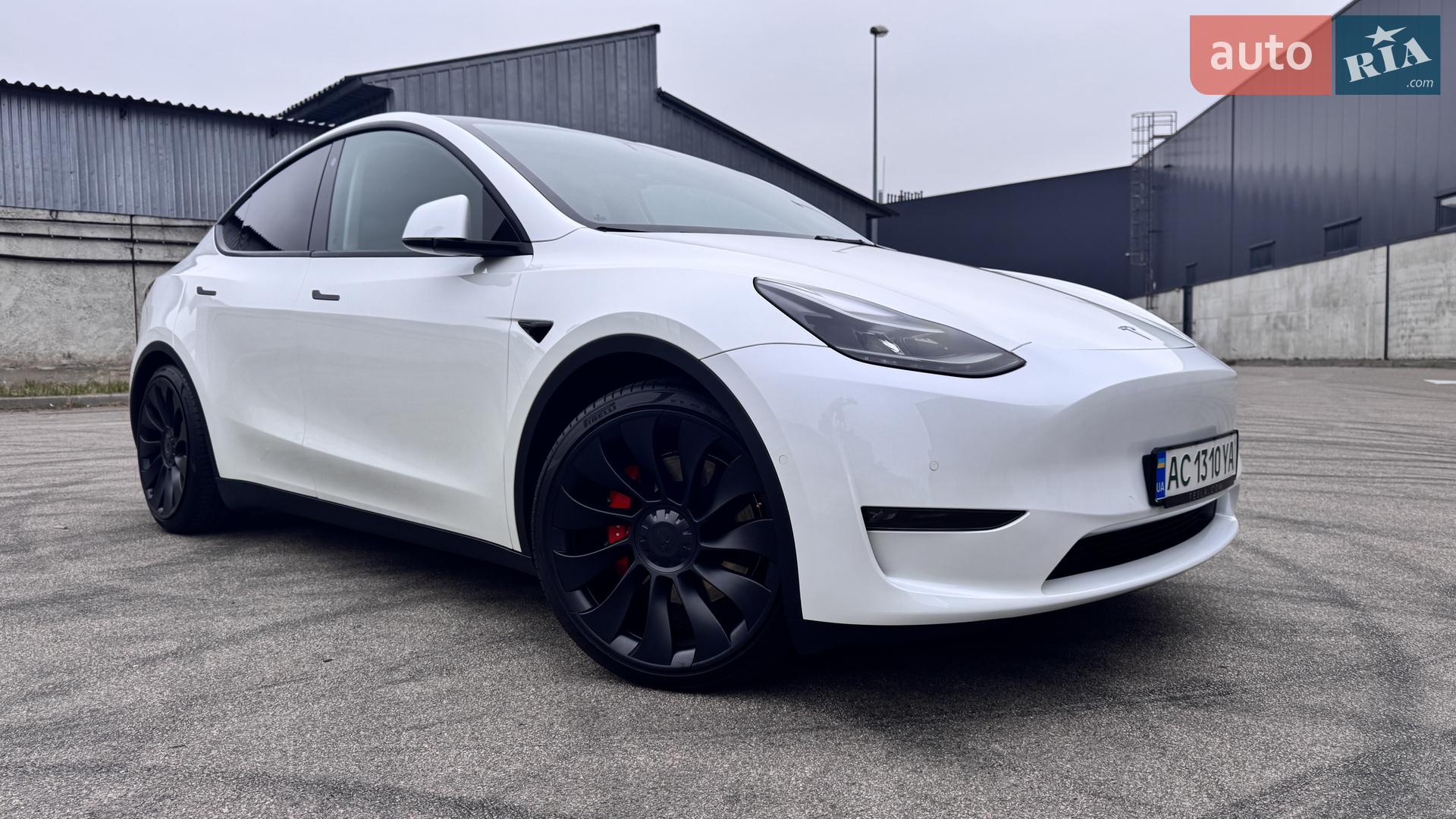 Tesla Model Y, 2022