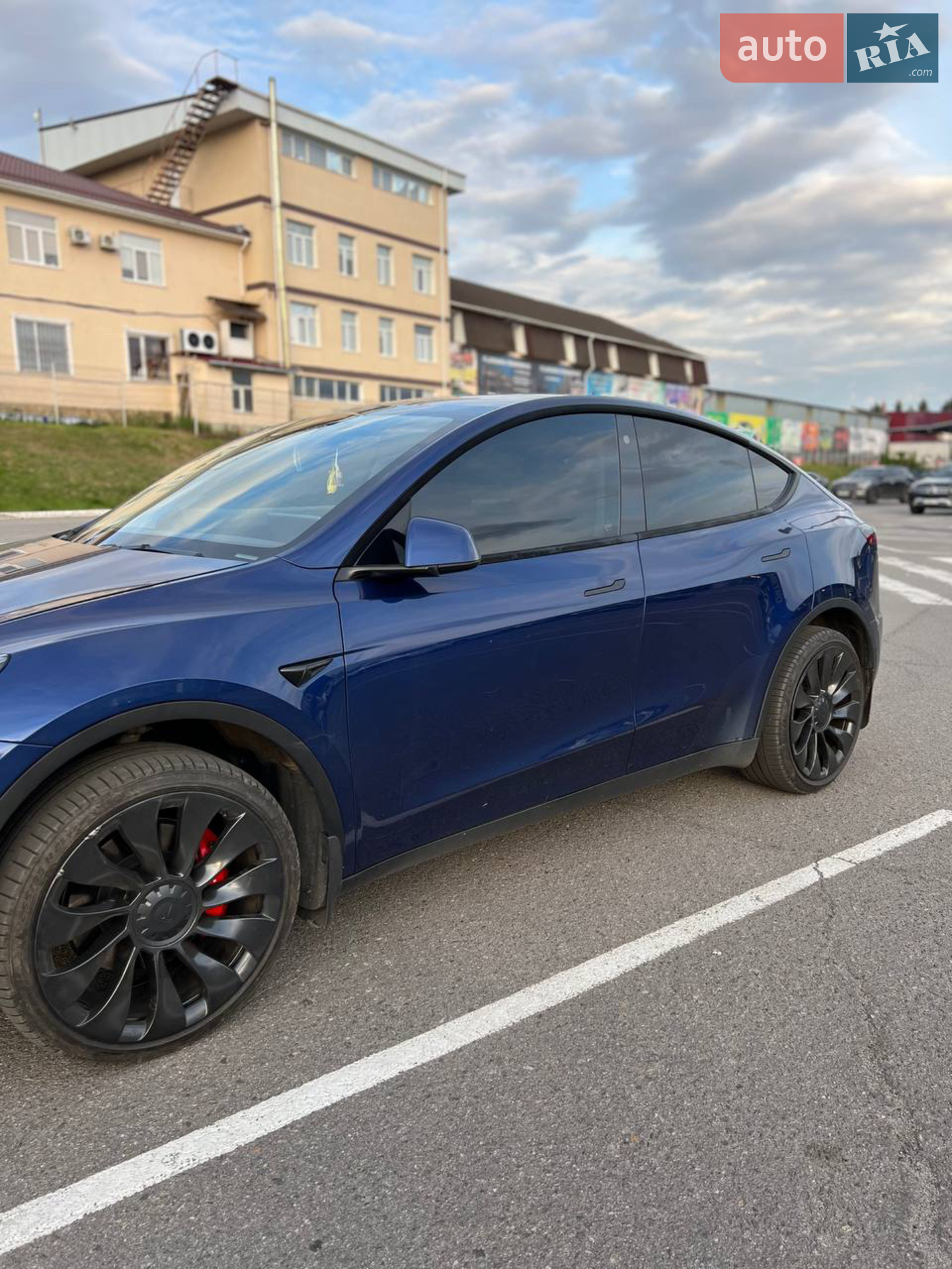 Tesla Model Y, 2021