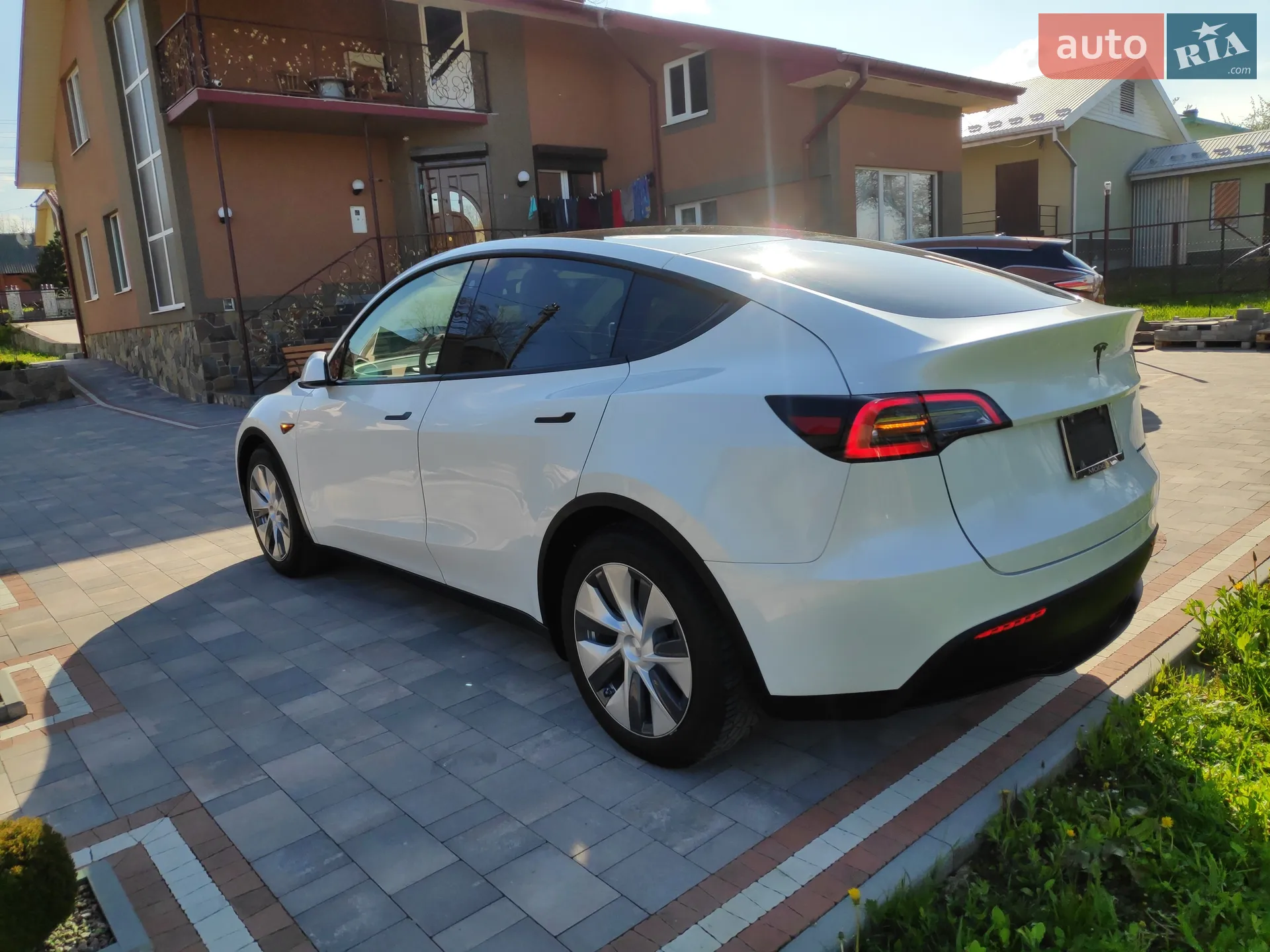 Tesla Model Y, 2020