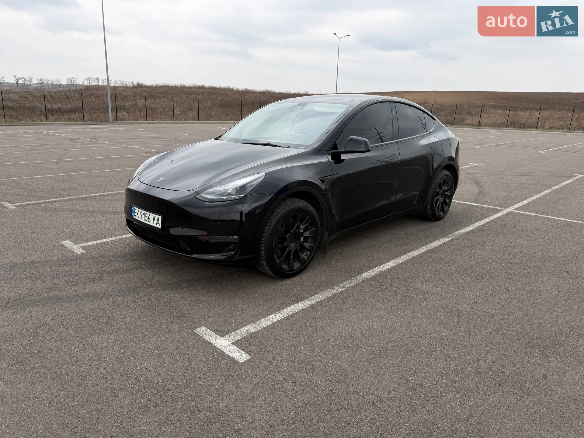 Tesla Model Y, 2023