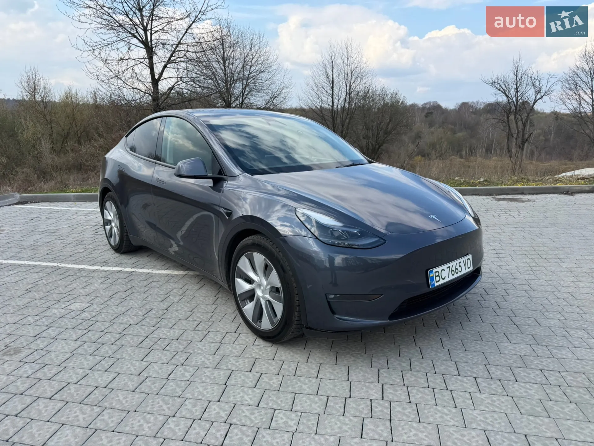 Tesla Model Y, 2023
