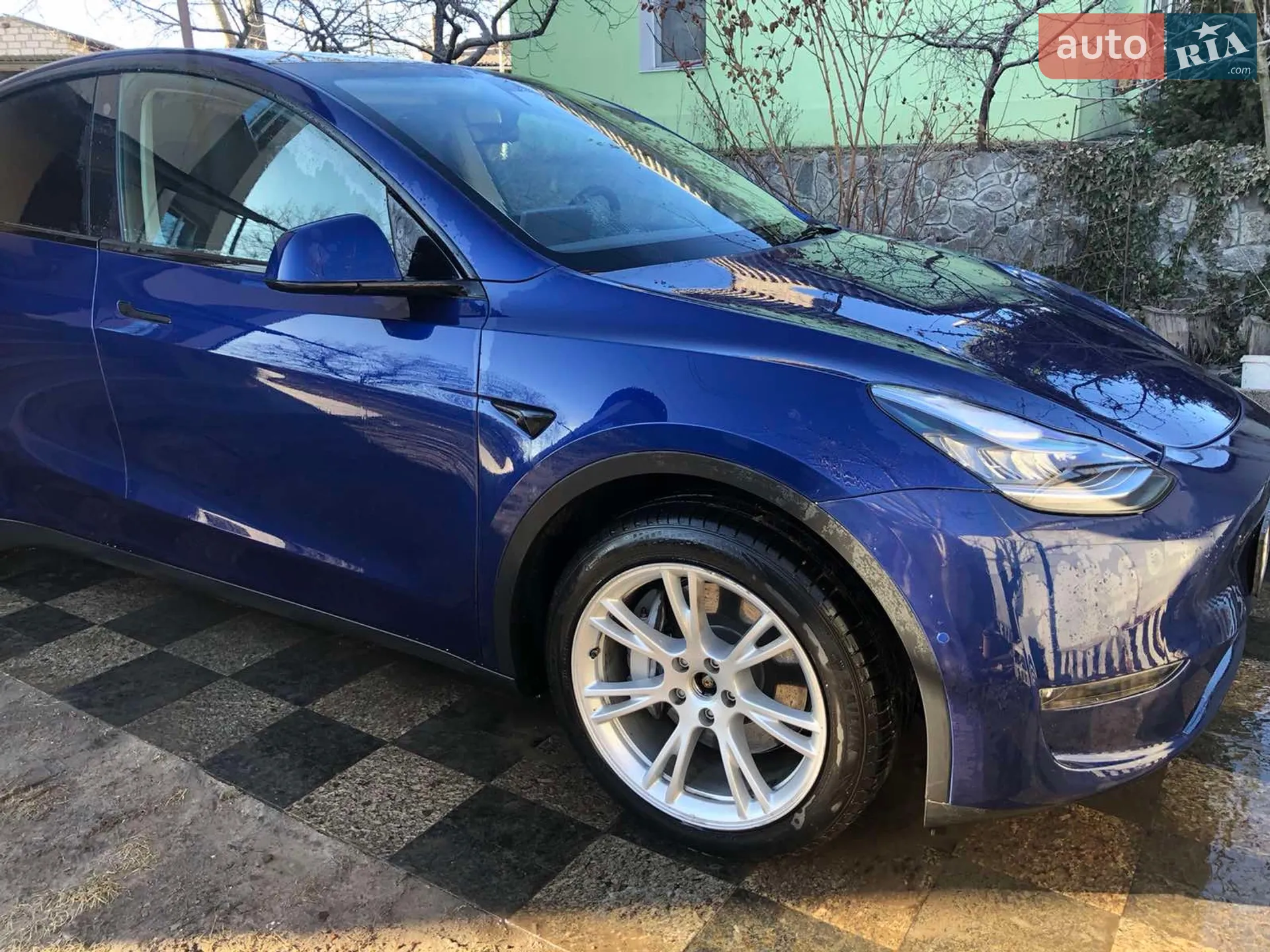 Tesla Model Y, 2022