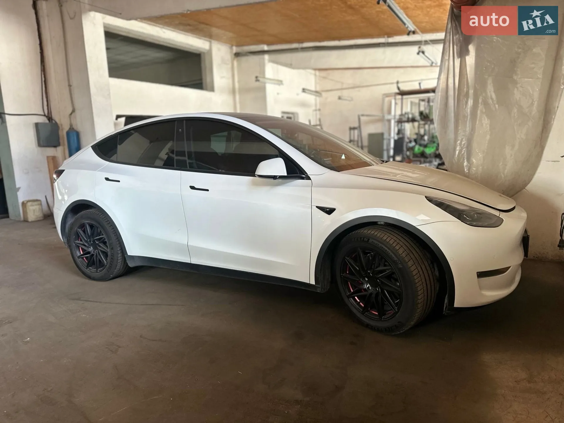 Tesla Model Y, 2021