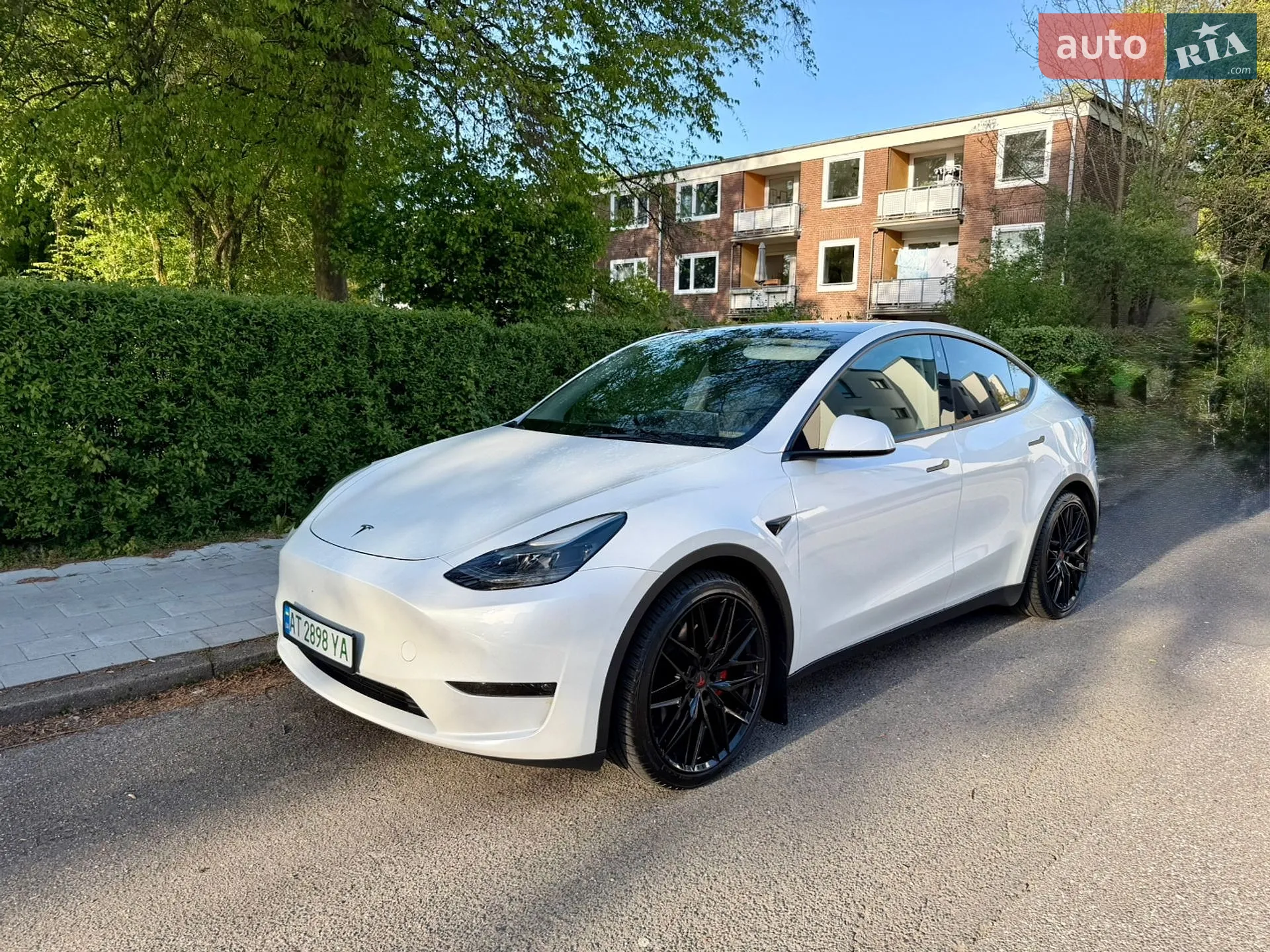 Tesla Model Y, 2022