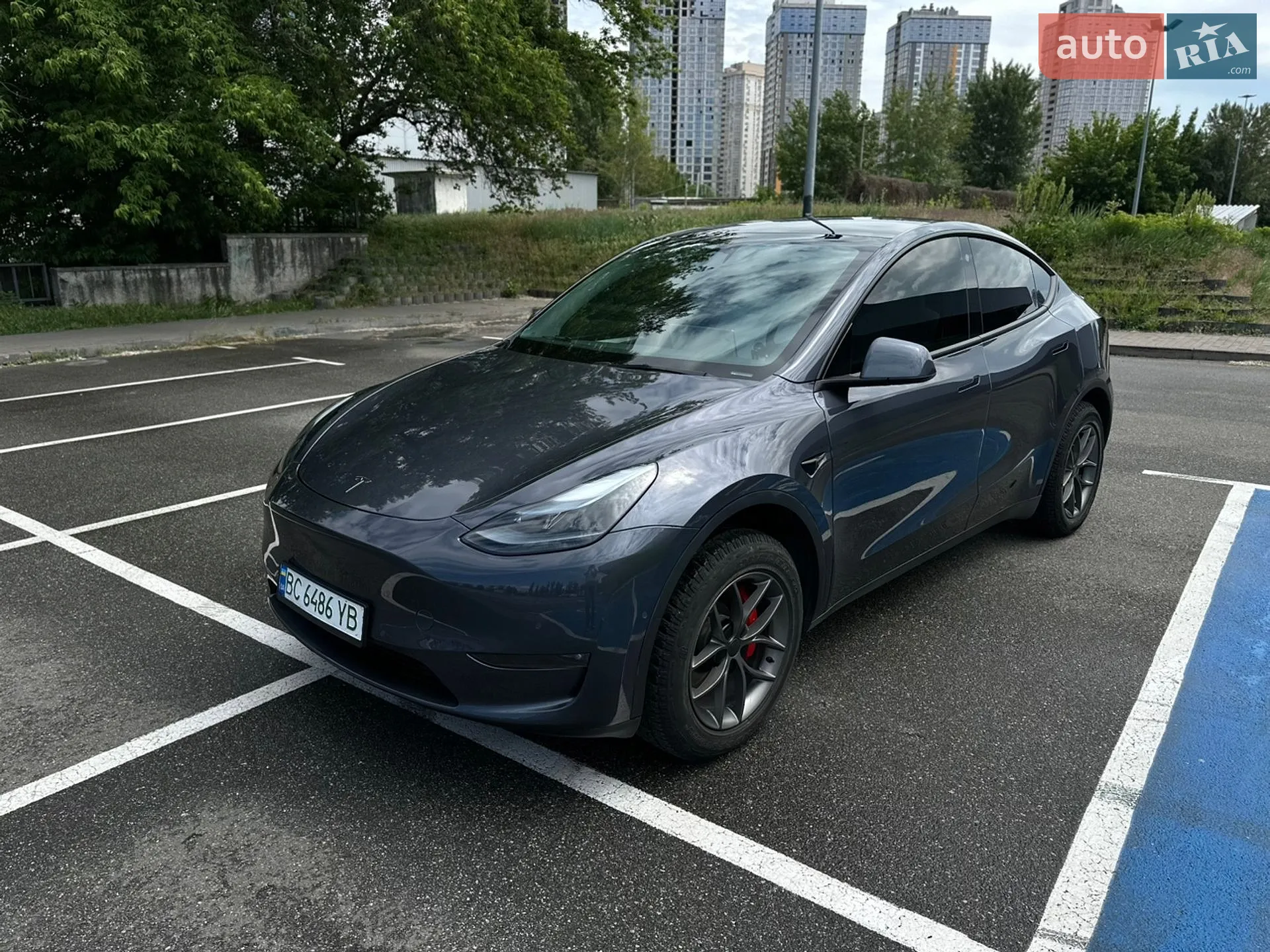 Tesla Model Y, 2022