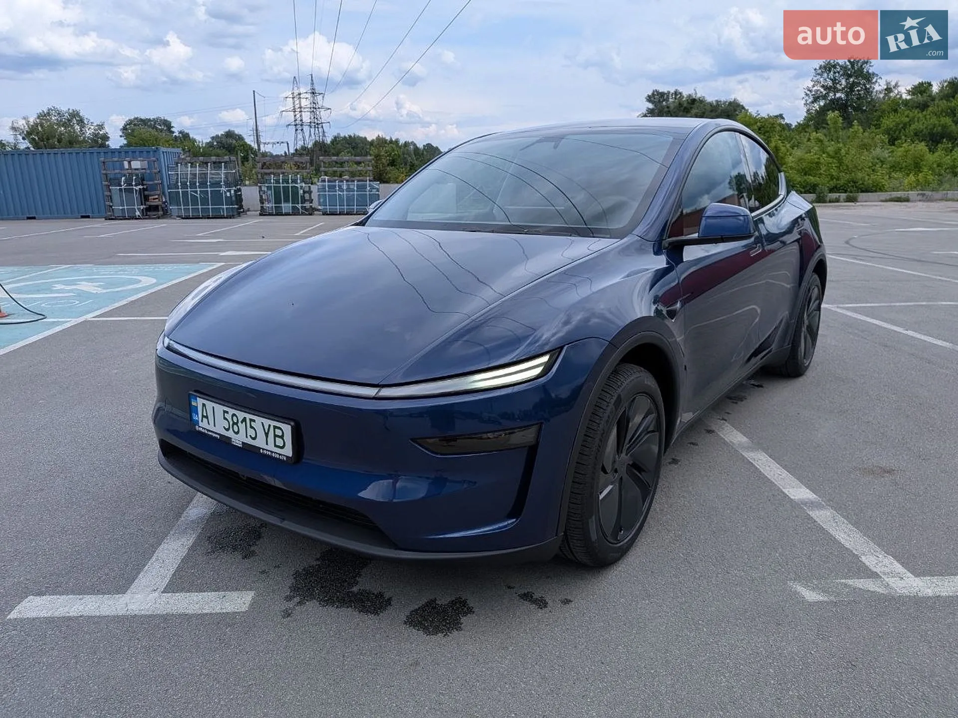 Tesla Model Y, 2025