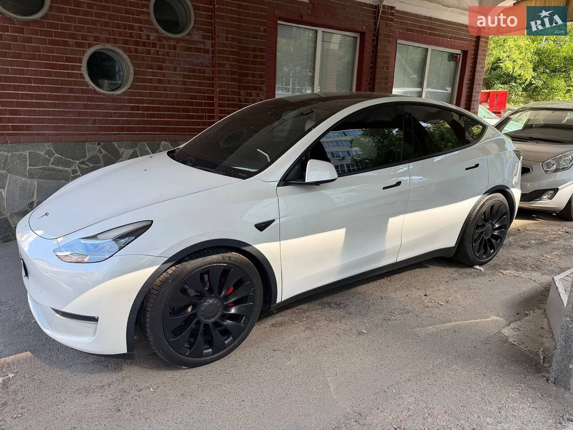 Tesla Model Y, 2020
