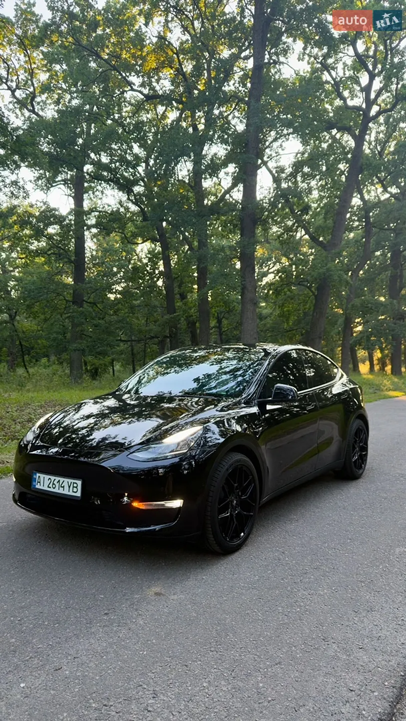 Tesla Model Y, 2021