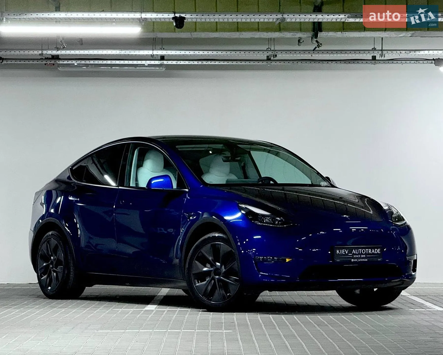 Tesla Model Y, 2025