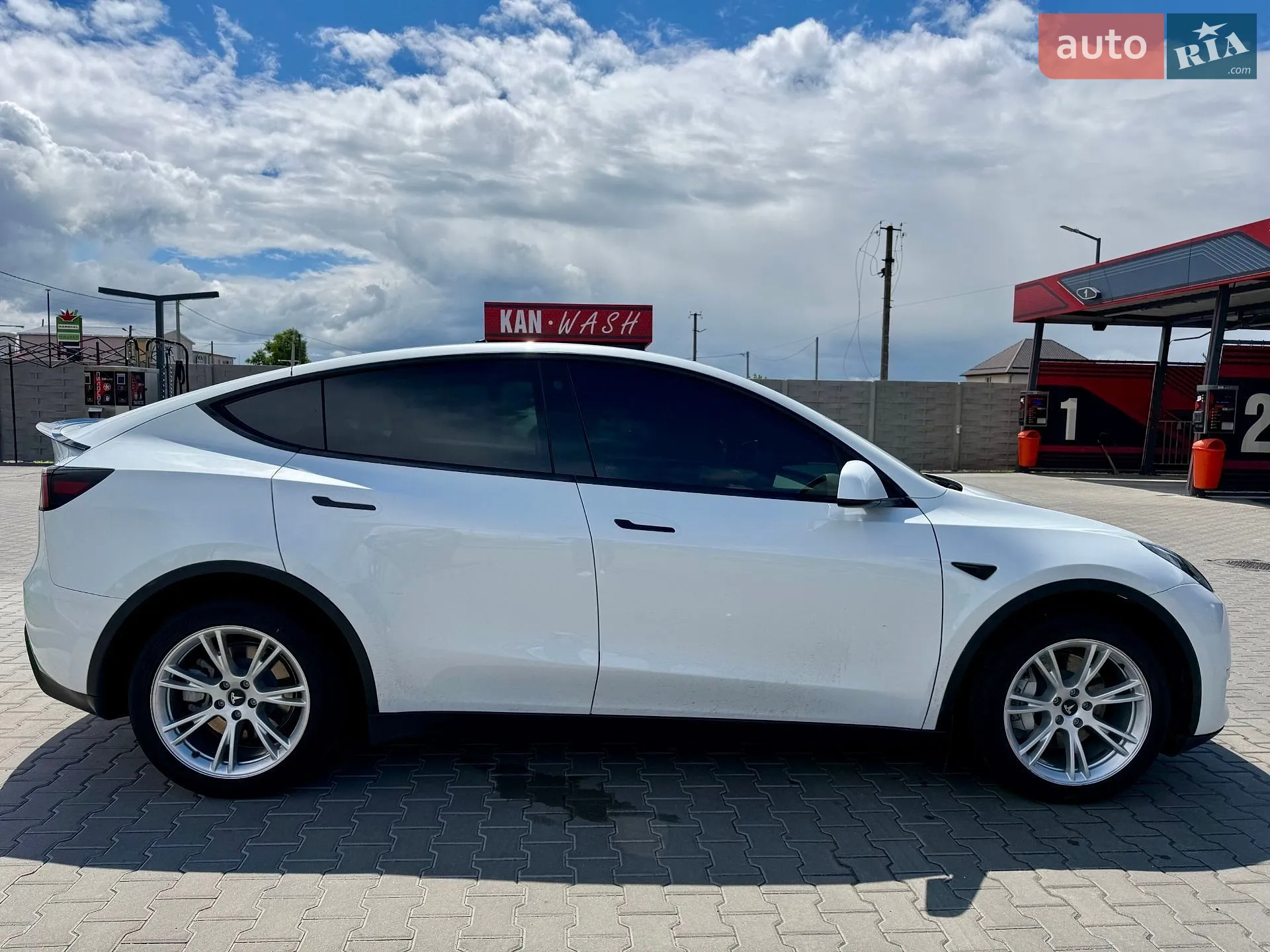 Tesla Model Y, 2022