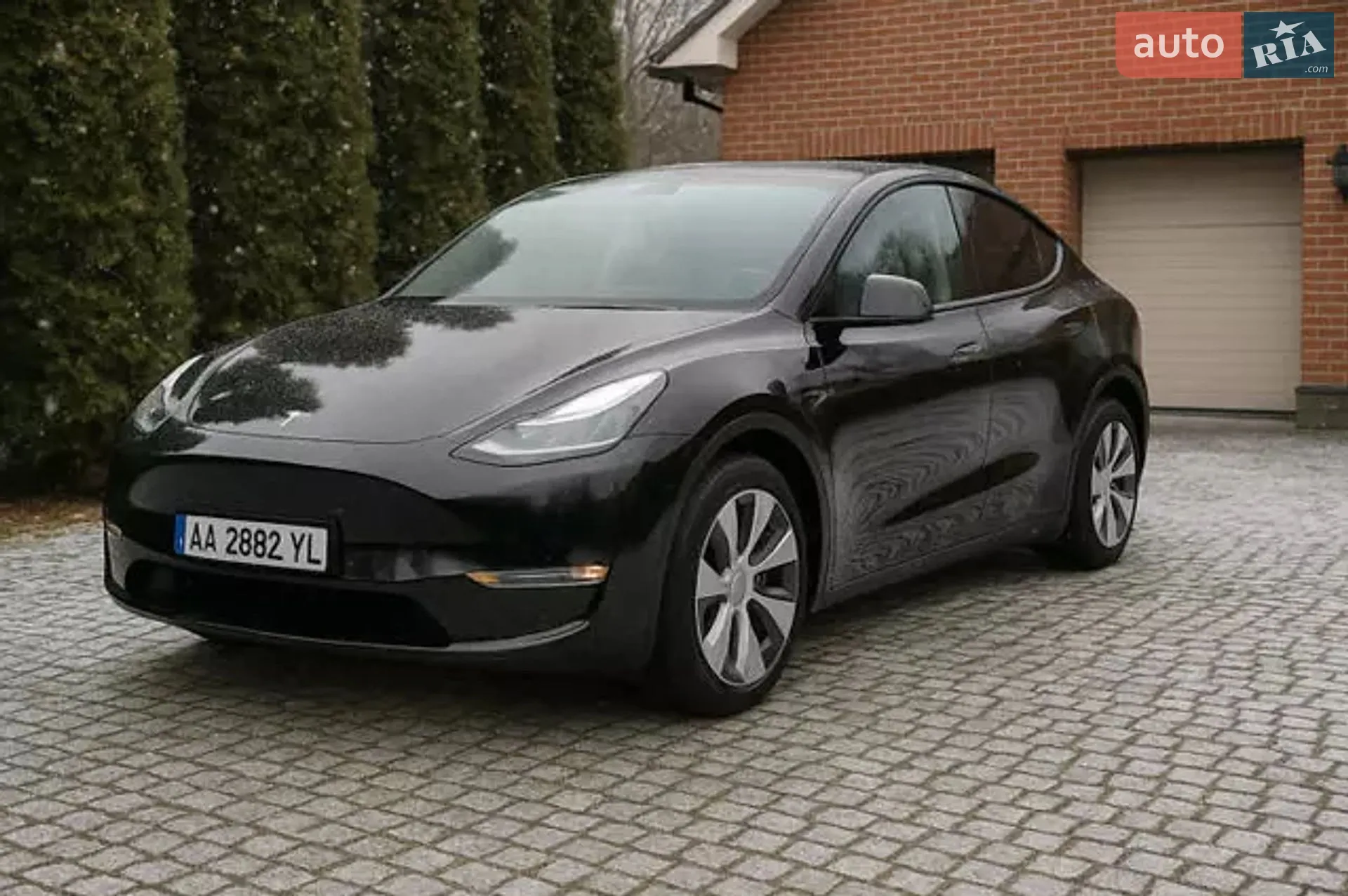 Tesla Model Y, 2023