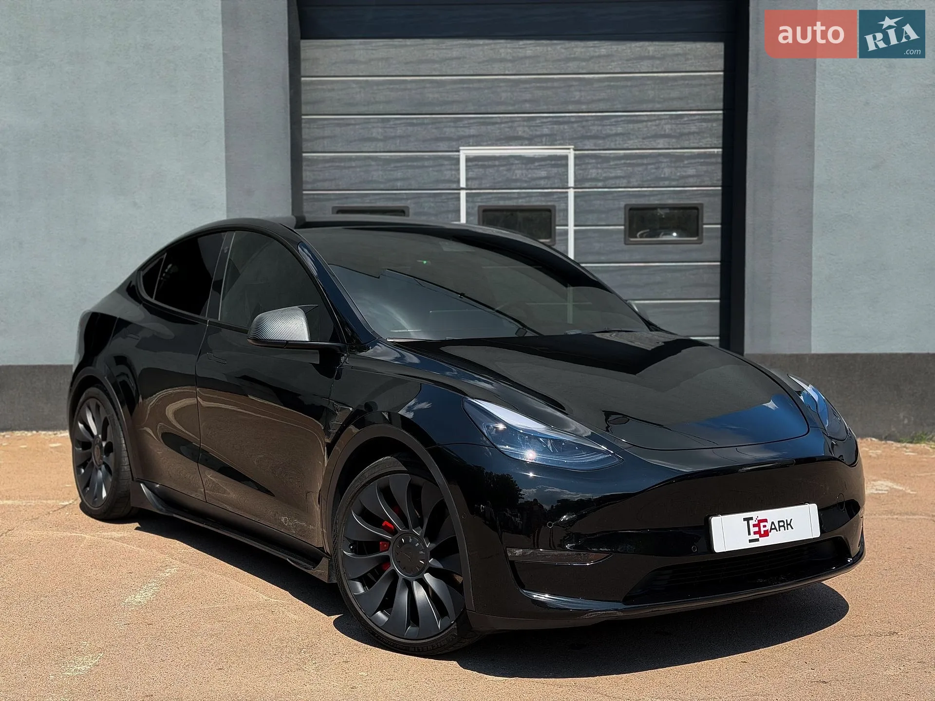 Tesla Model Y, 2021