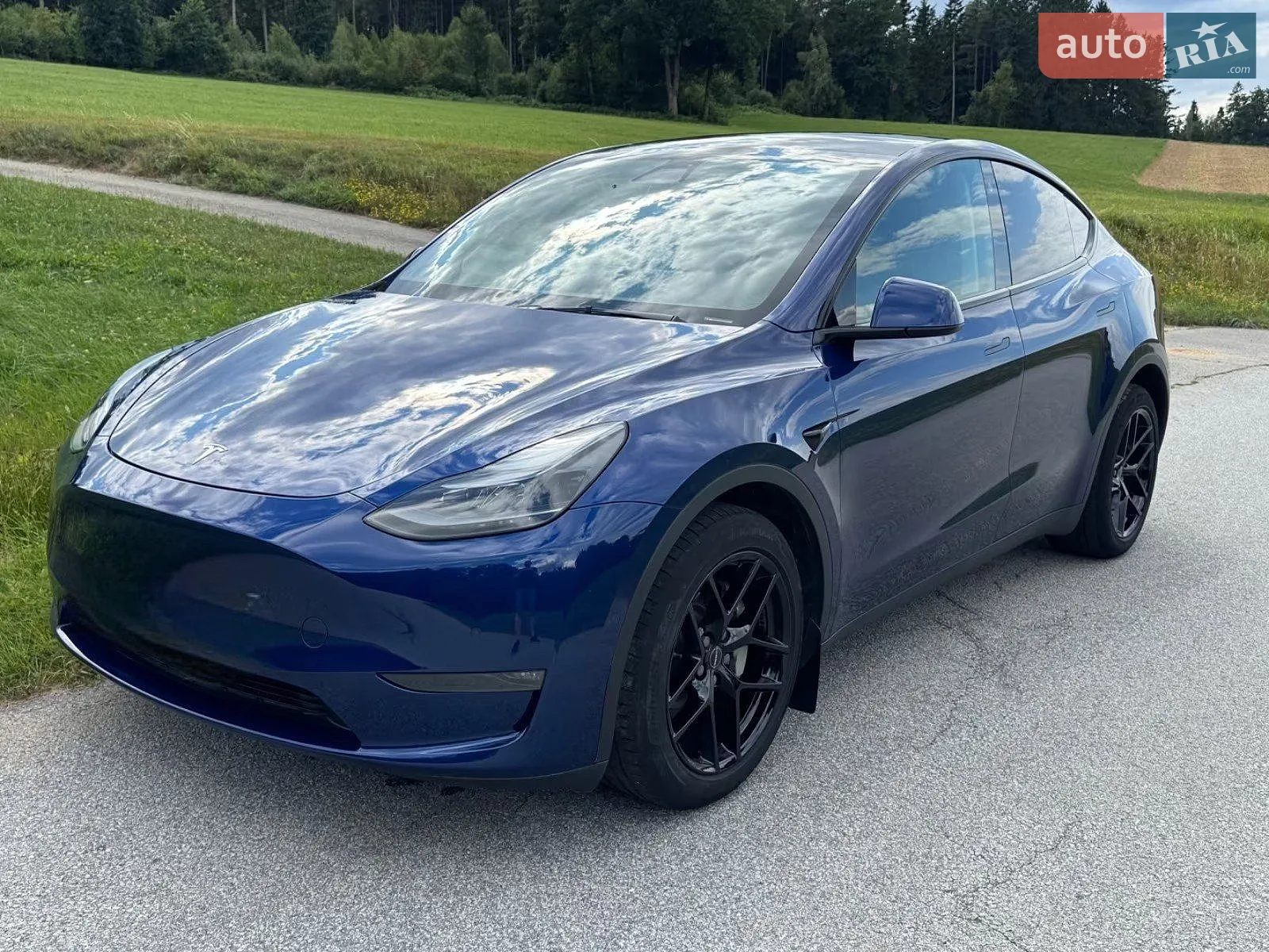 Tesla Model Y, 2021