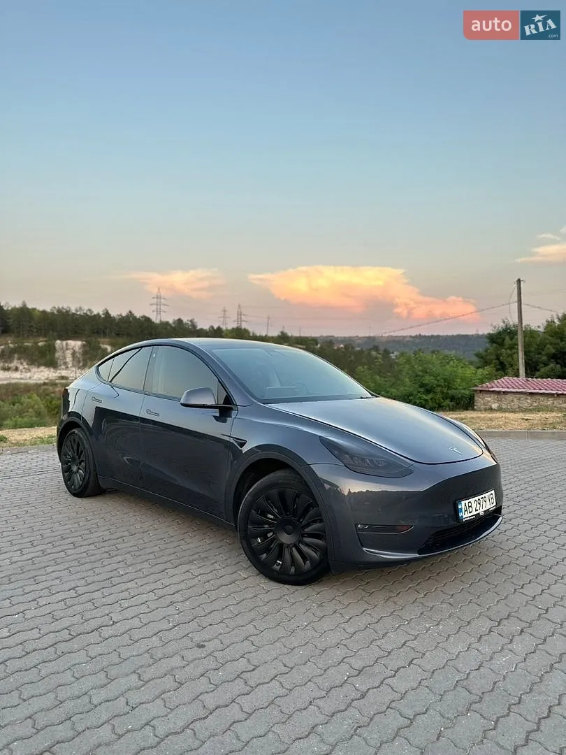Tesla Model Y, 2021