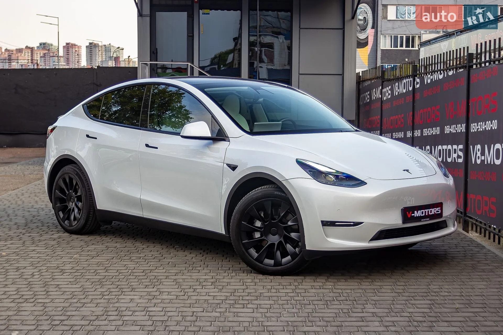 Tesla Model Y, 2022