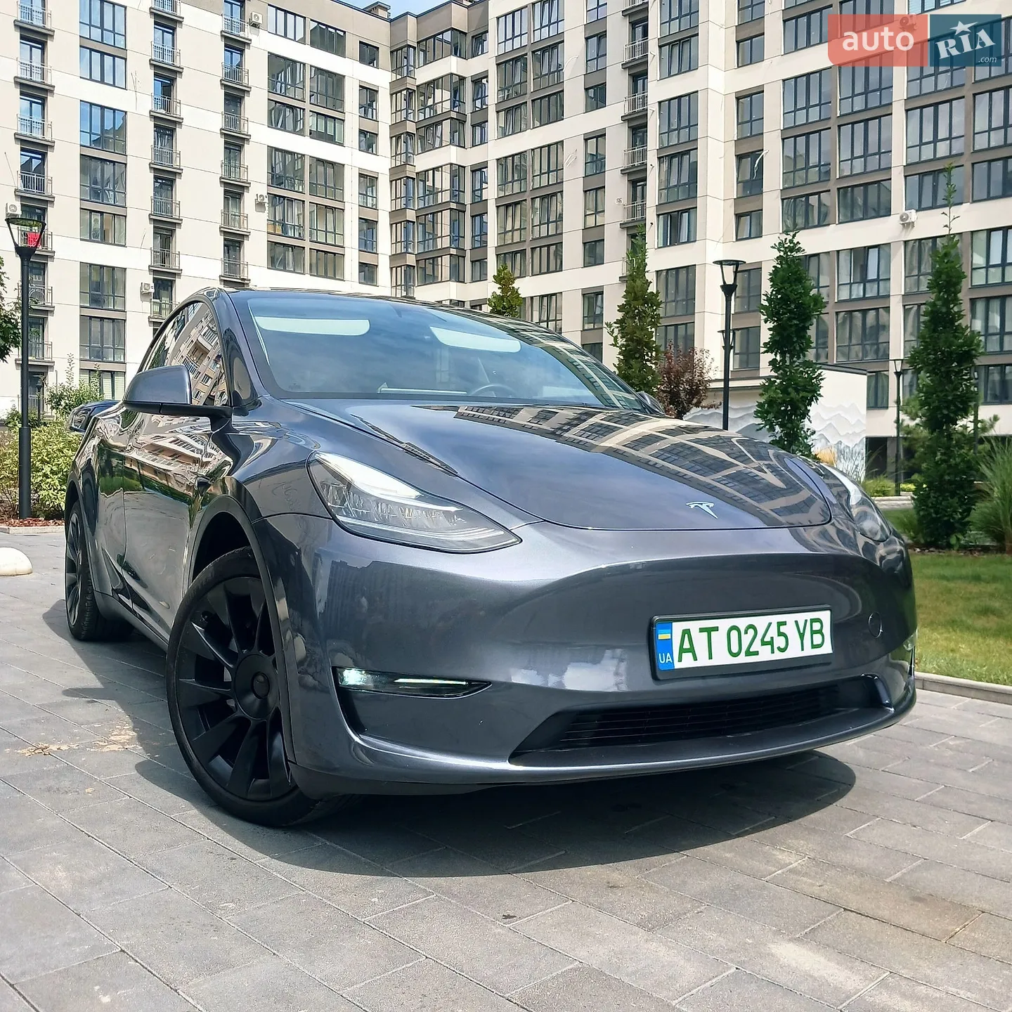 Tesla Model Y, 2023